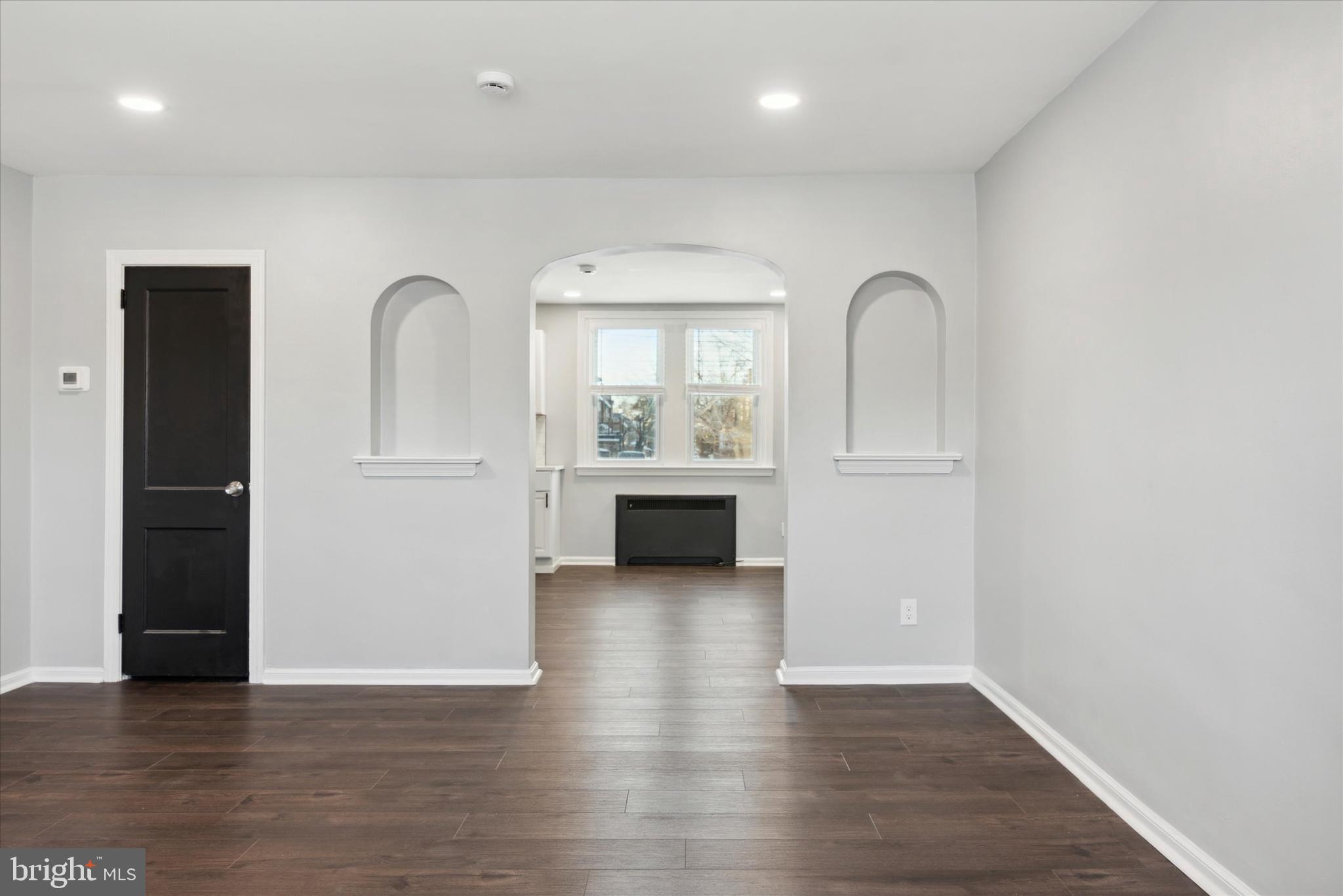 LAWNCREST - Residential