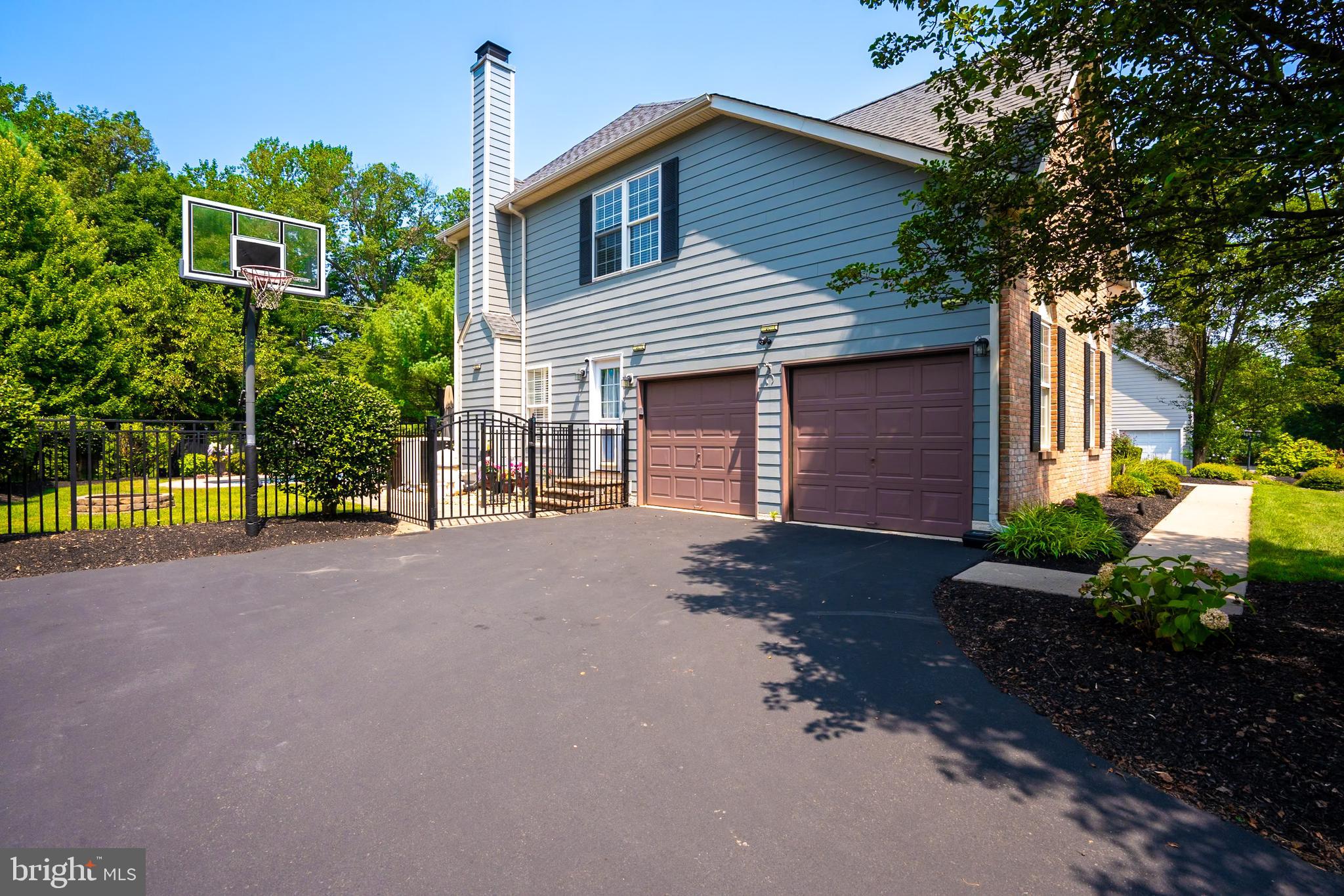 THE RIDINGS OF BUCK - Residential