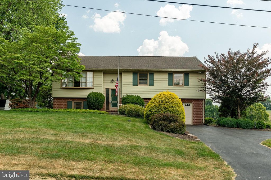 Photo of 153 BENDER MILL RD, LANCASTER, PA 17603 (MLS # PALA2035814)