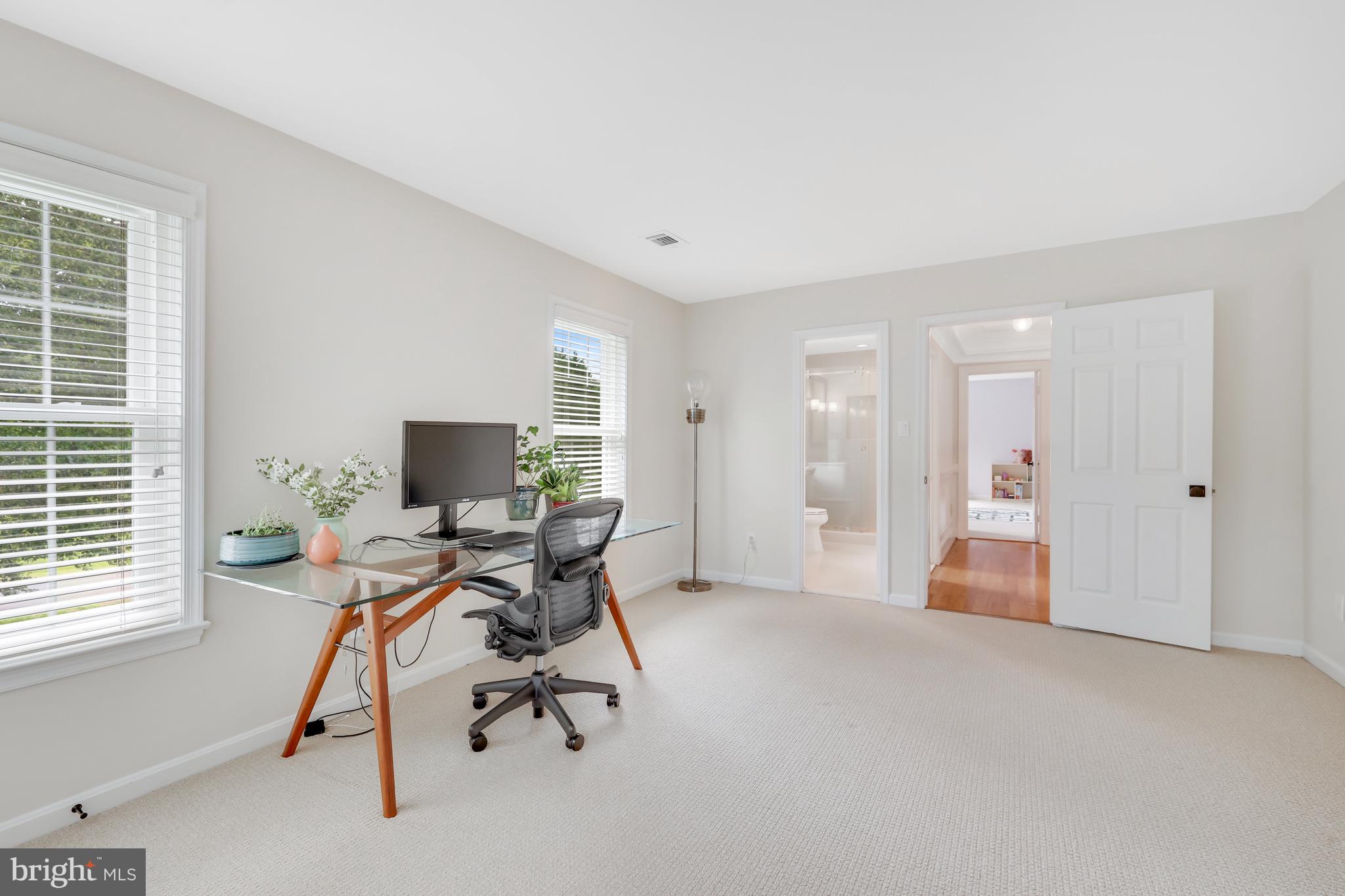 SENECA HUNT - Residential