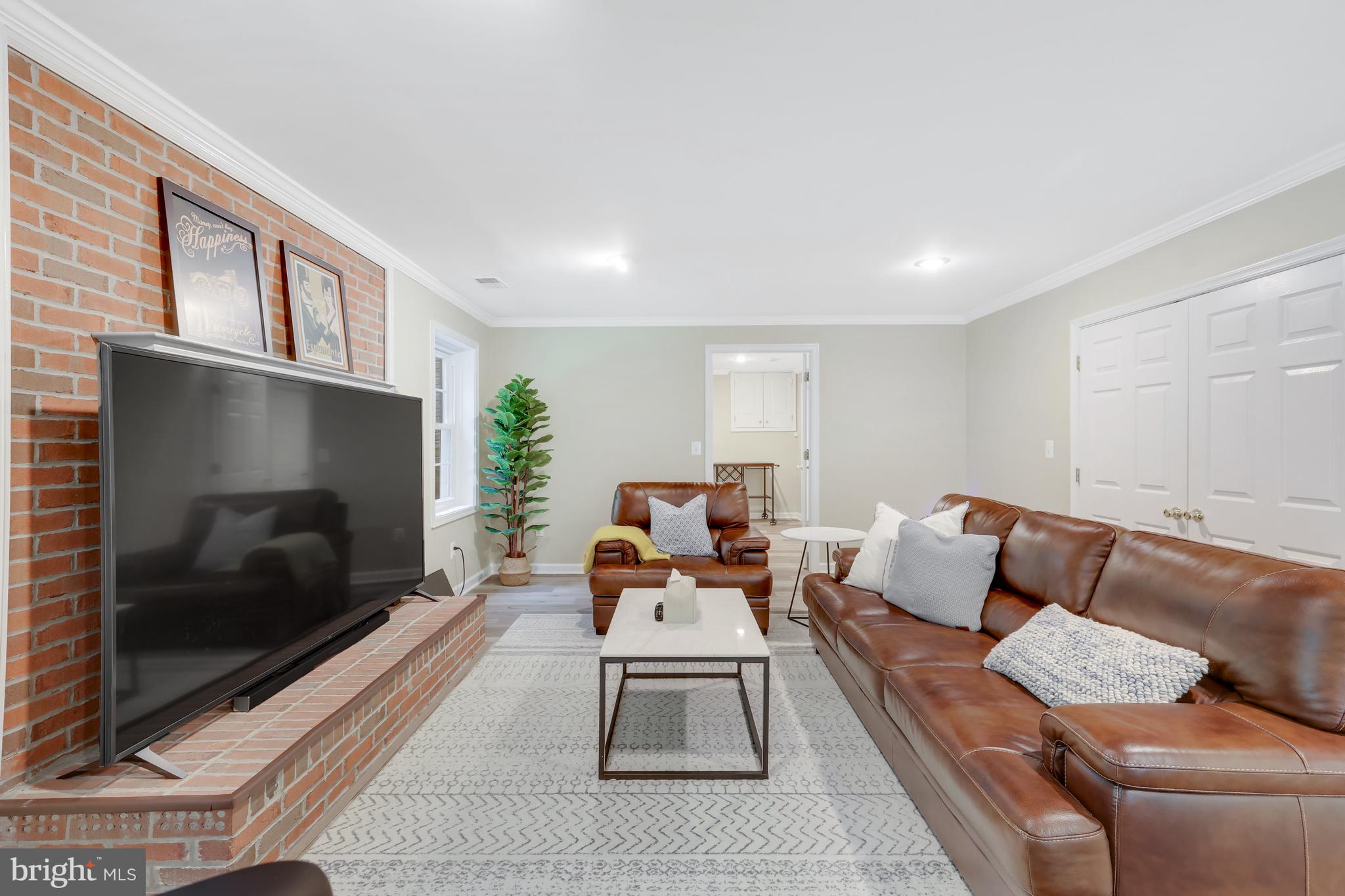 SENECA HUNT - Residential