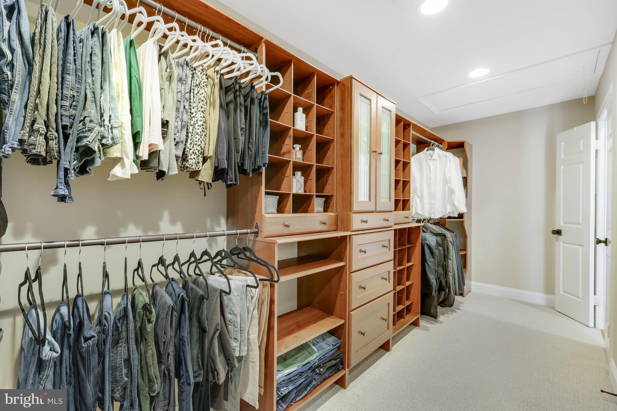 SENECA HUNT - Residential