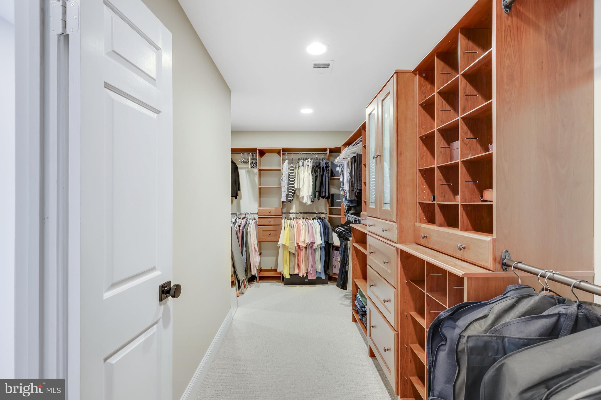 SENECA HUNT - Residential