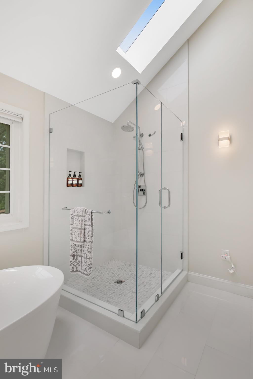 SENECA HUNT - Residential