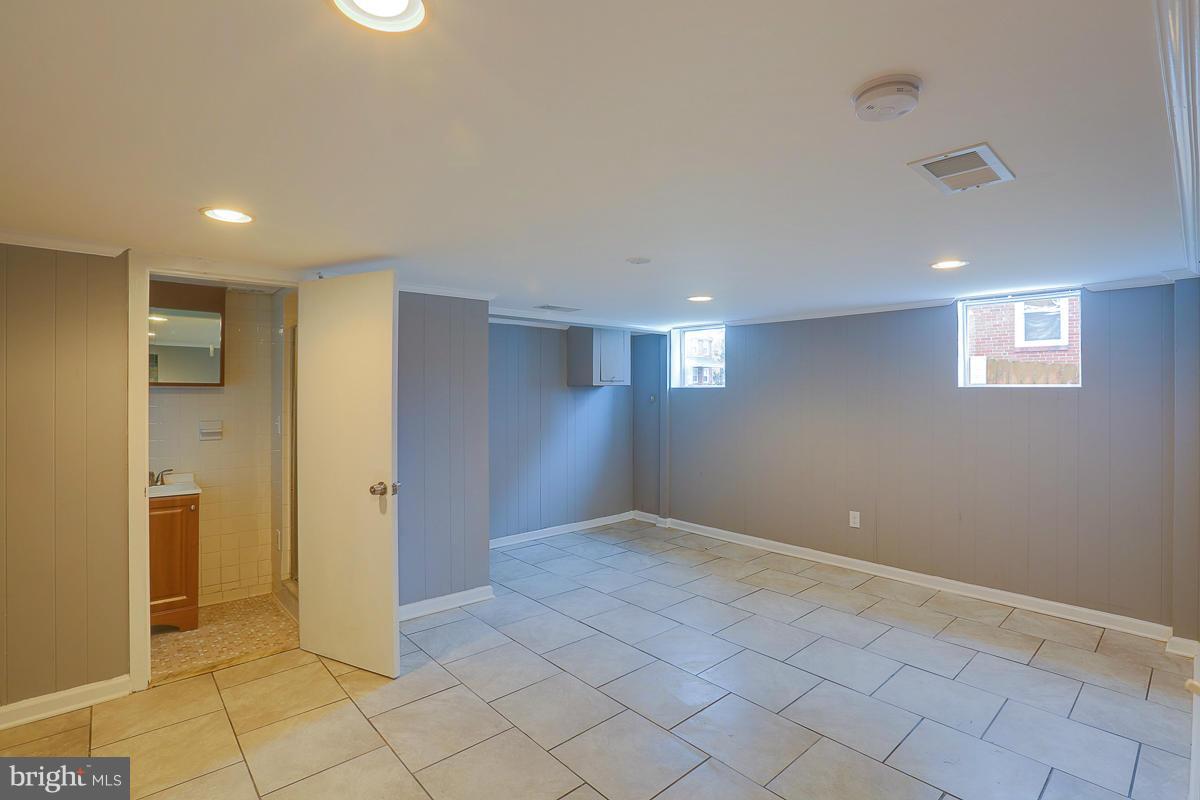 PARKVILLE - Residential