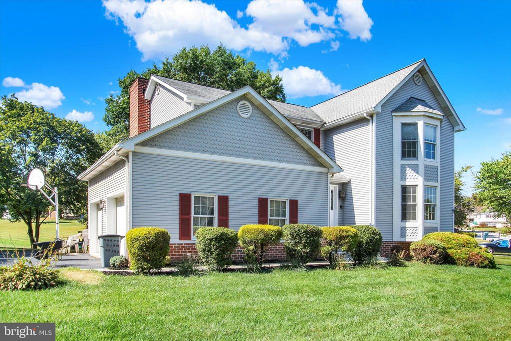 Photo of 125 Northview Drive, HANOVER, PA 17331 (MLS # PAYK2090026)