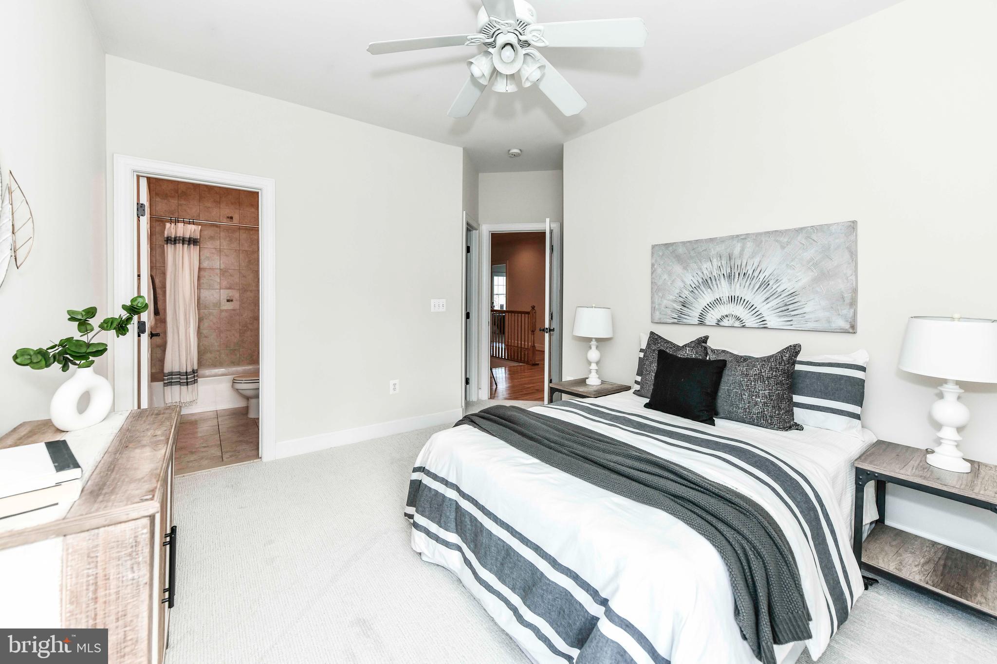 BERKSHIRE OAKWOOD - Residential