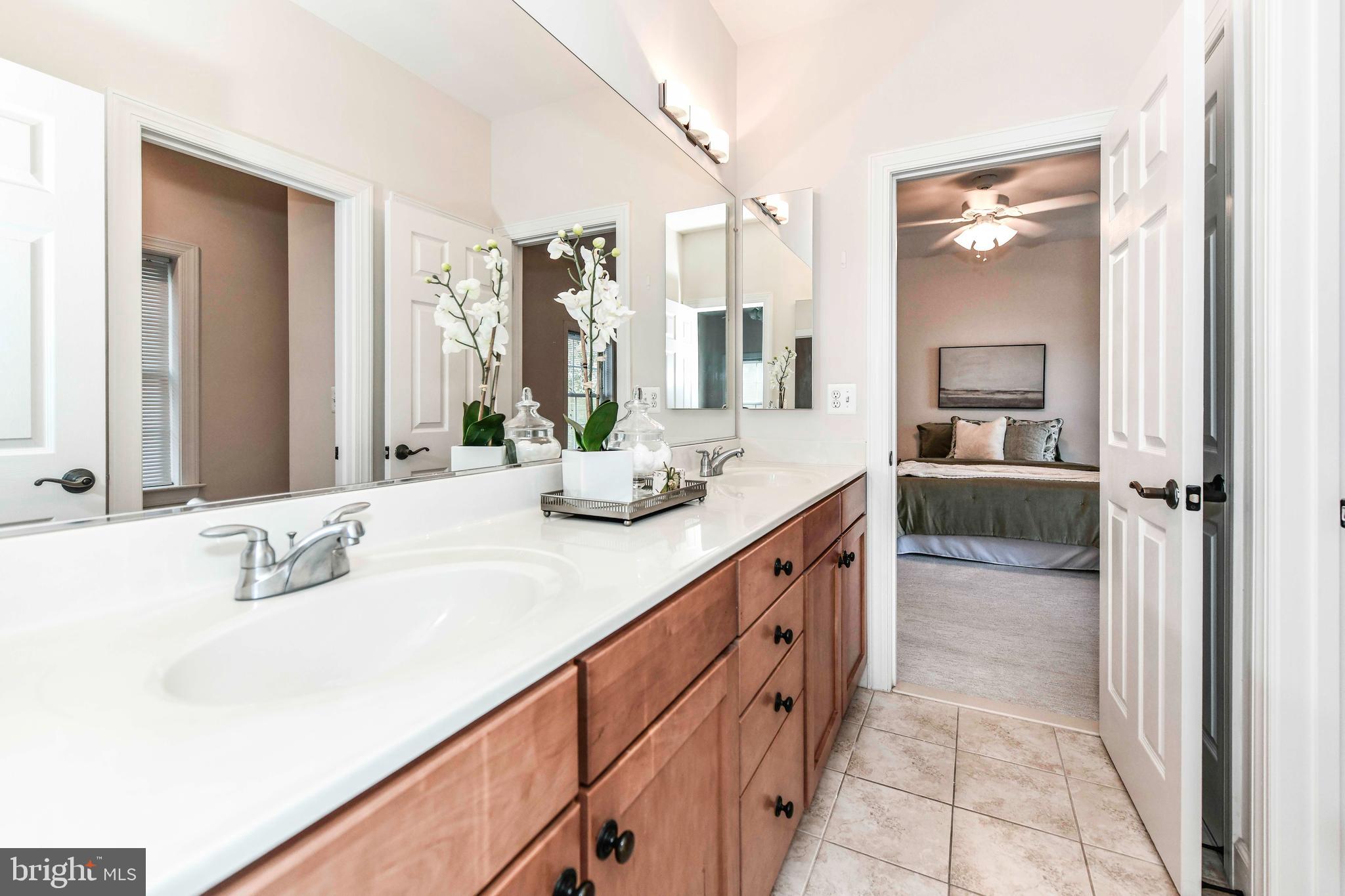 BERKSHIRE OAKWOOD - Residential