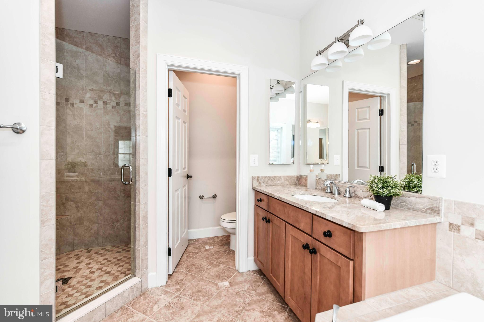 BERKSHIRE OAKWOOD - Residential