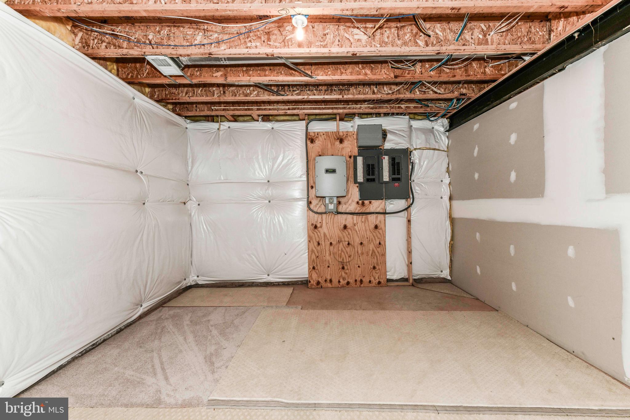 BERKSHIRE OAKWOOD - Residential