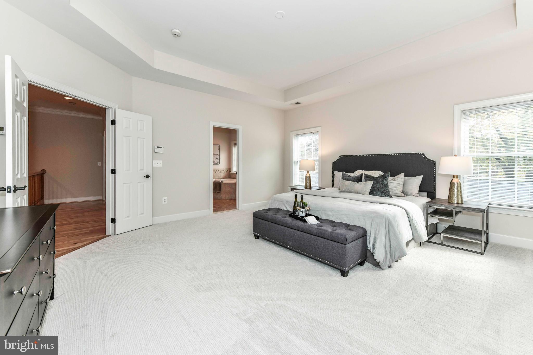 BERKSHIRE OAKWOOD - Residential