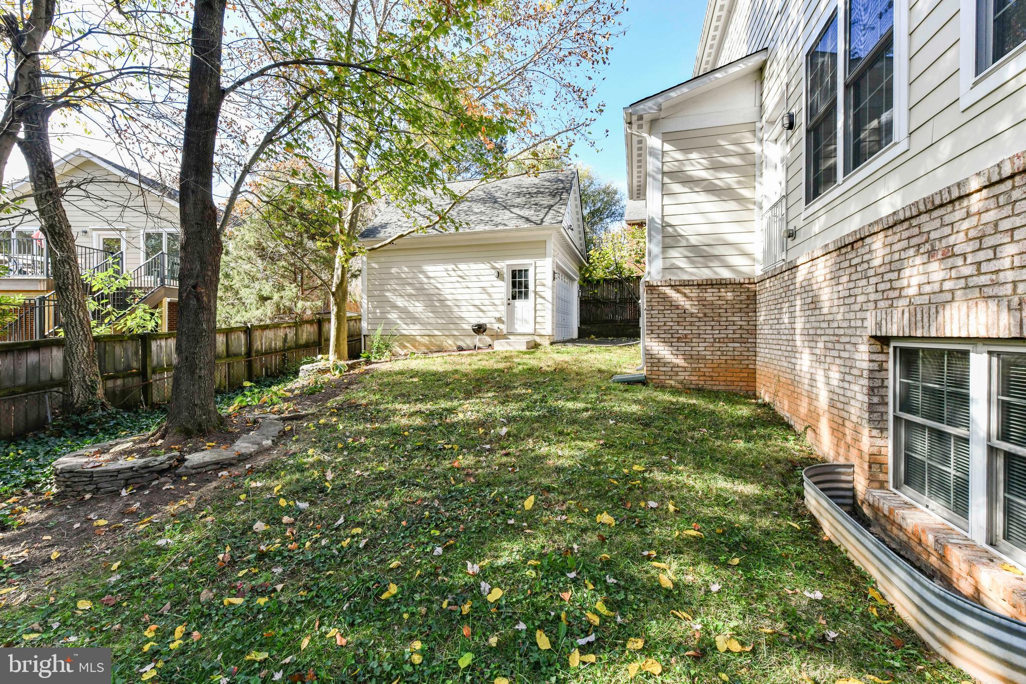 BERKSHIRE OAKWOOD - Residential