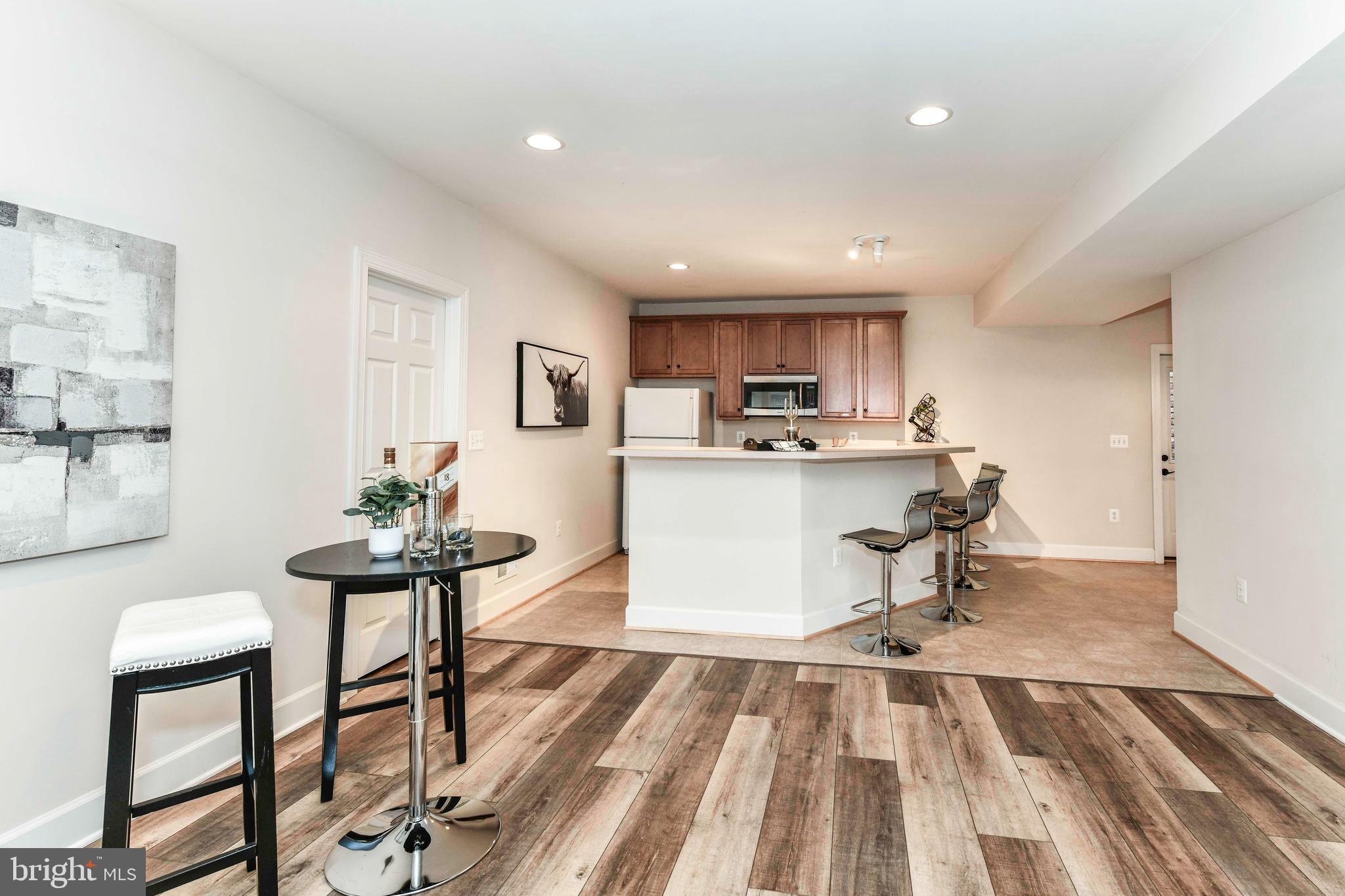 BERKSHIRE OAKWOOD - Residential