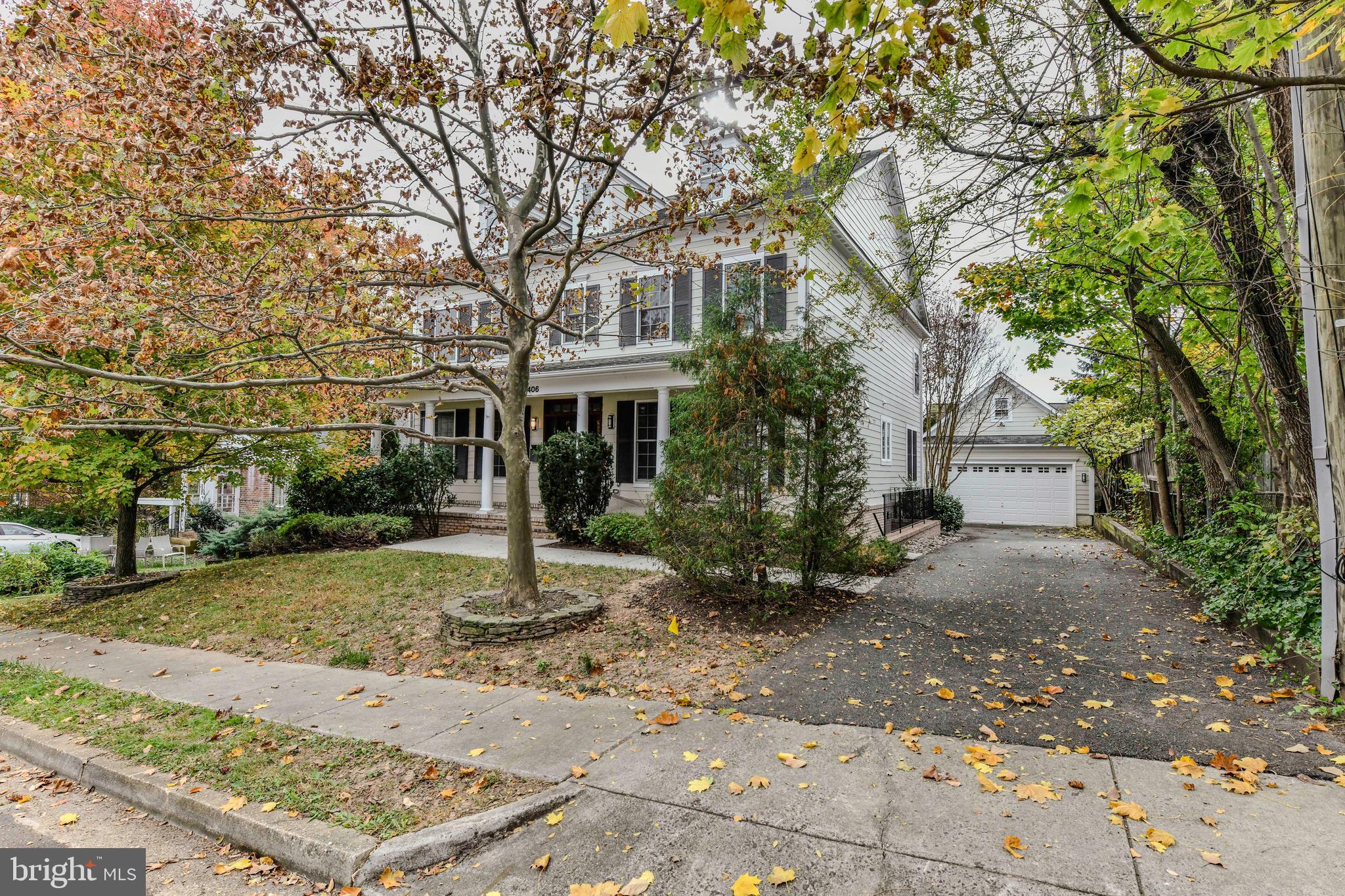 BERKSHIRE OAKWOOD - Residential