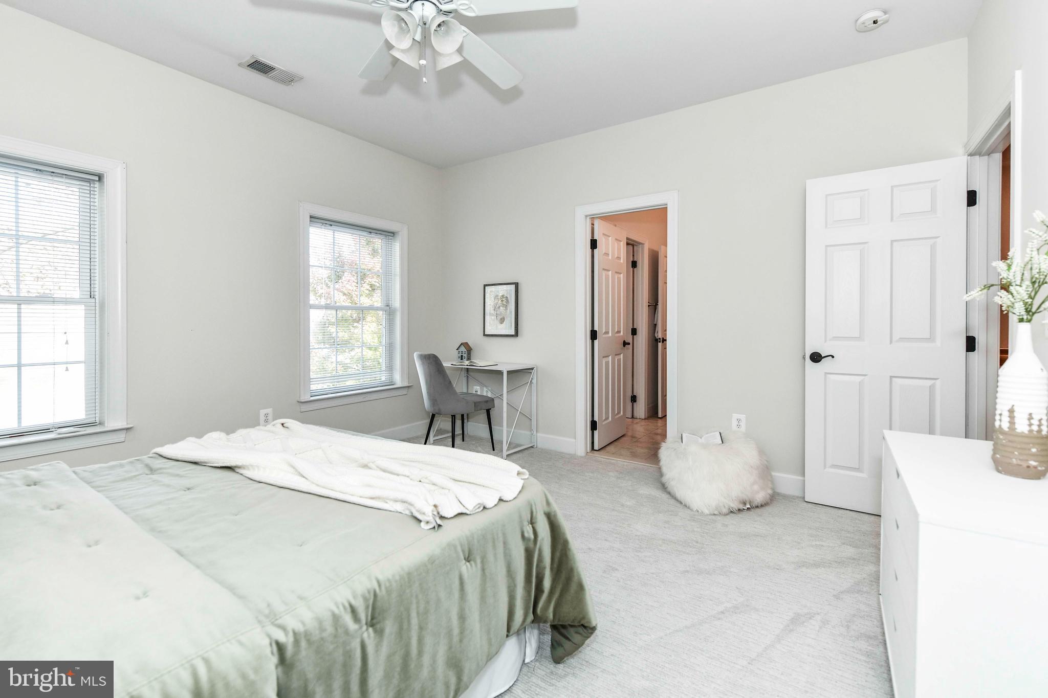 BERKSHIRE OAKWOOD - Residential