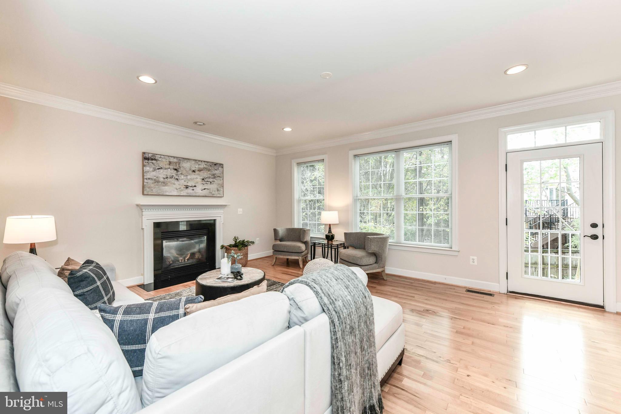 BERKSHIRE OAKWOOD - Residential