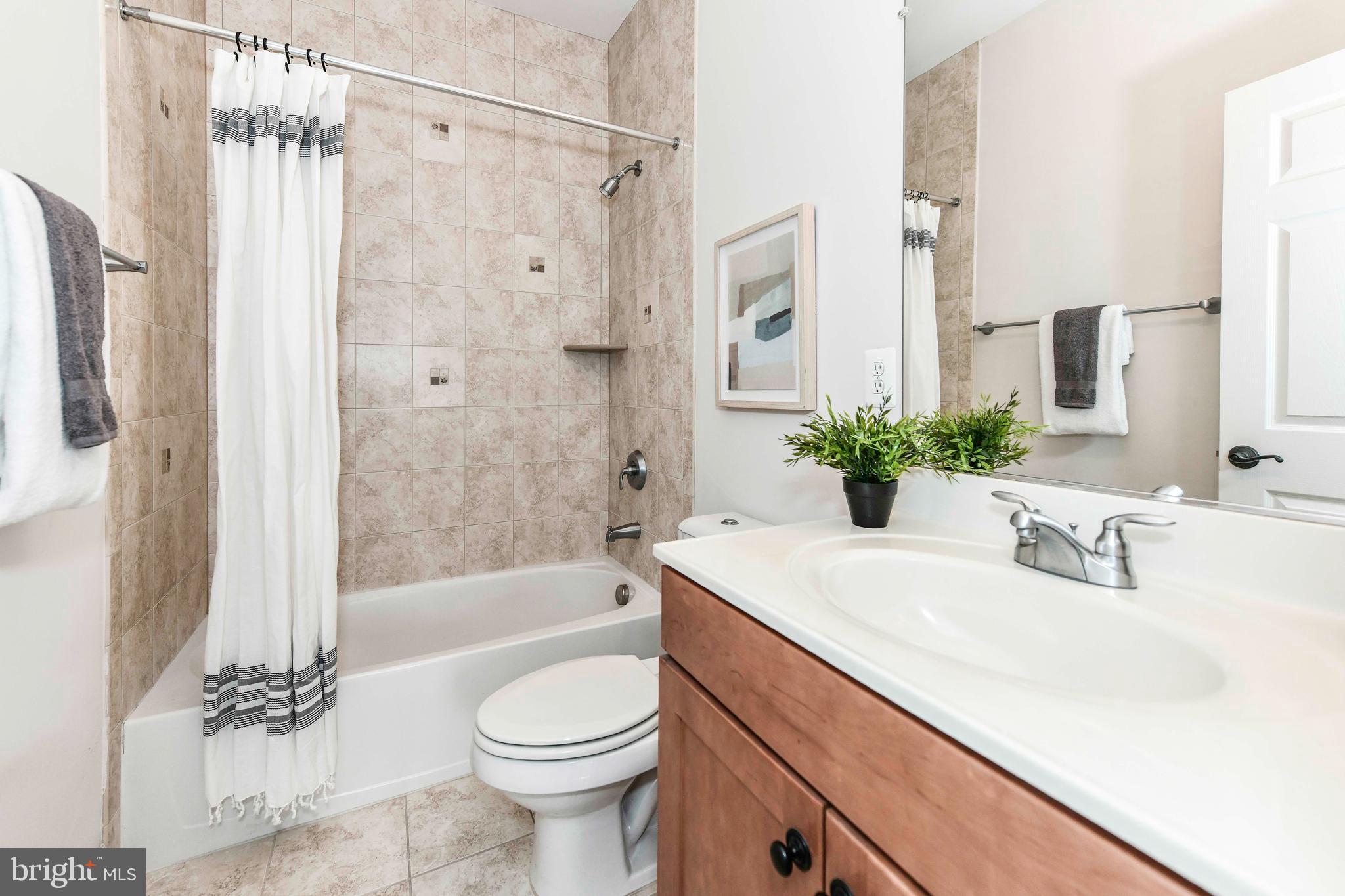 BERKSHIRE OAKWOOD - Residential