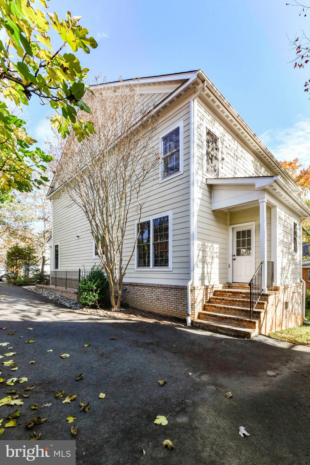 BERKSHIRE OAKWOOD - Residential