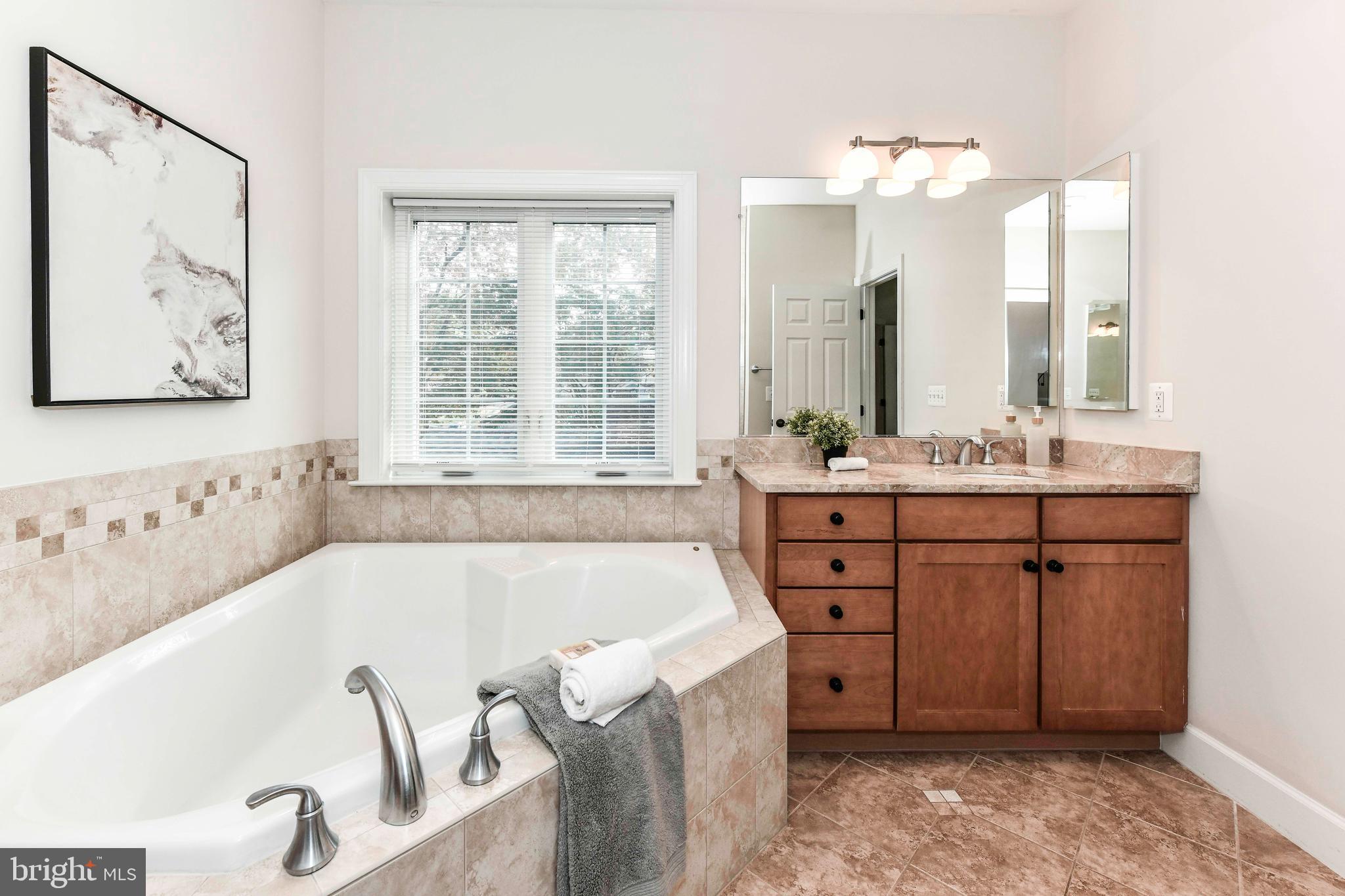 BERKSHIRE OAKWOOD - Residential