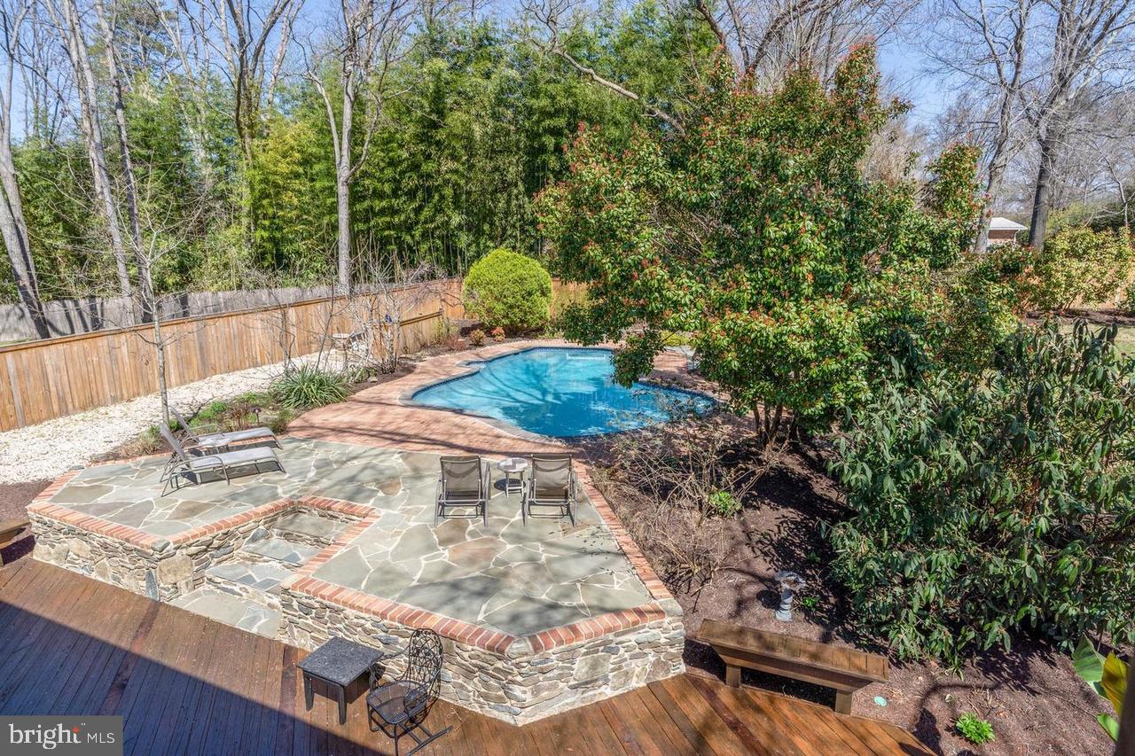 MASON HILL - Residential