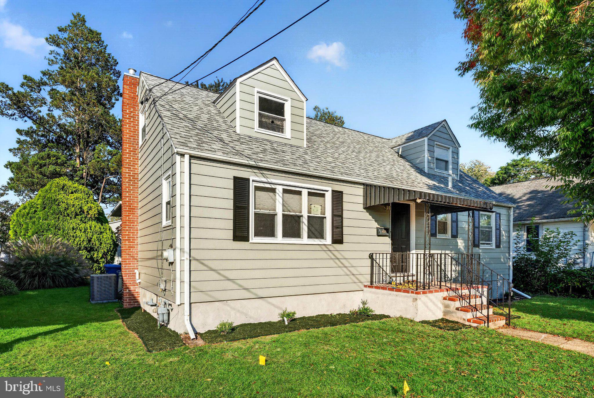 217 E 4TH STREET