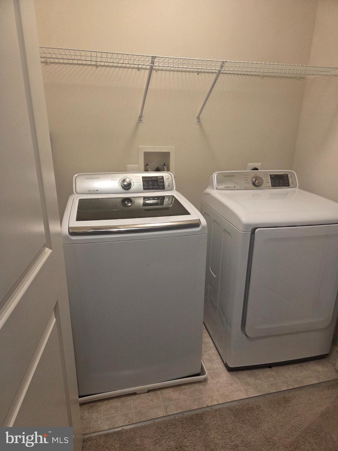 CREEKSTONE VILLAGE - Residential Lease