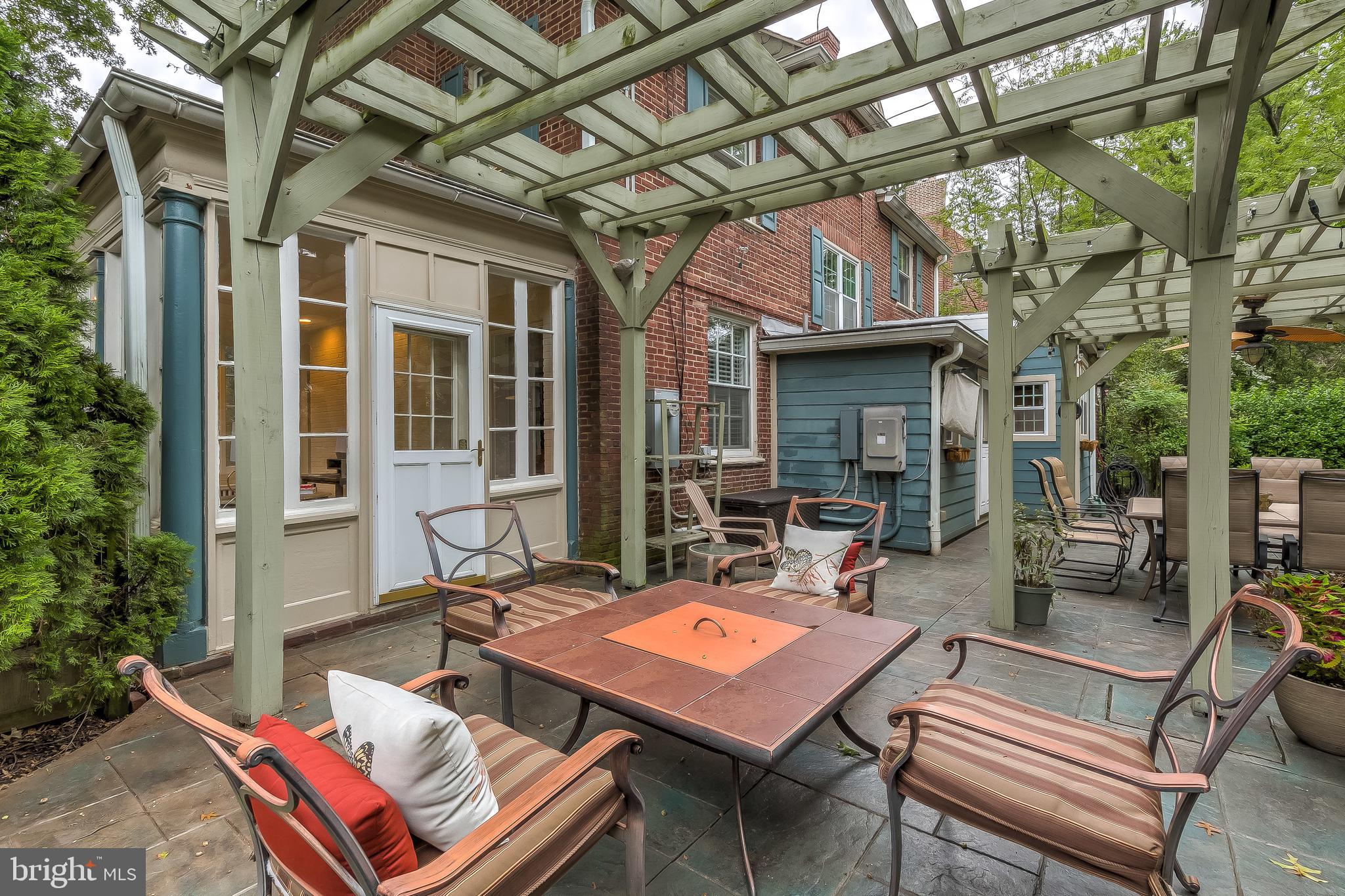 GUILFORD - Residential