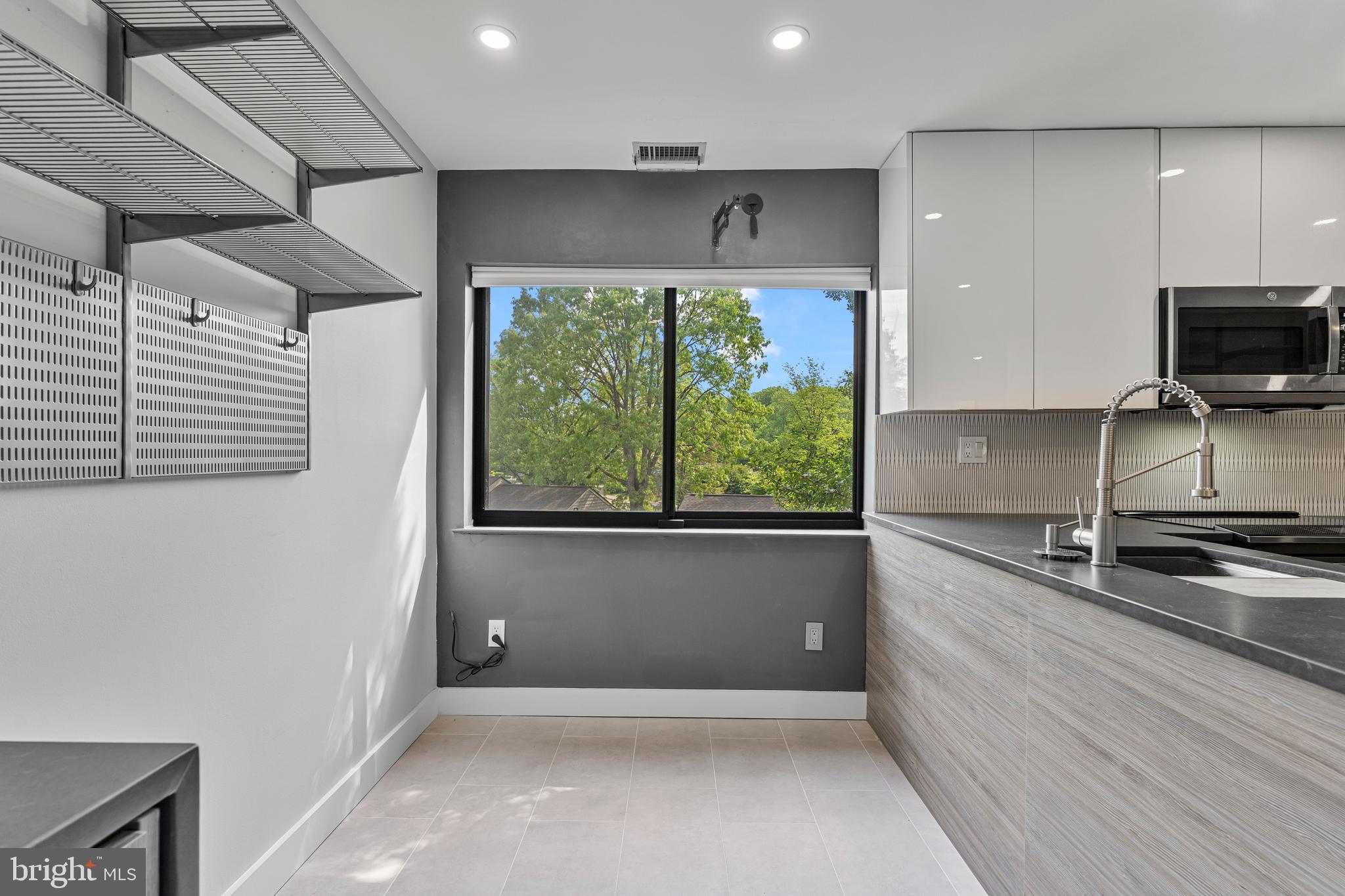 11120 HARBOR COURT 1120