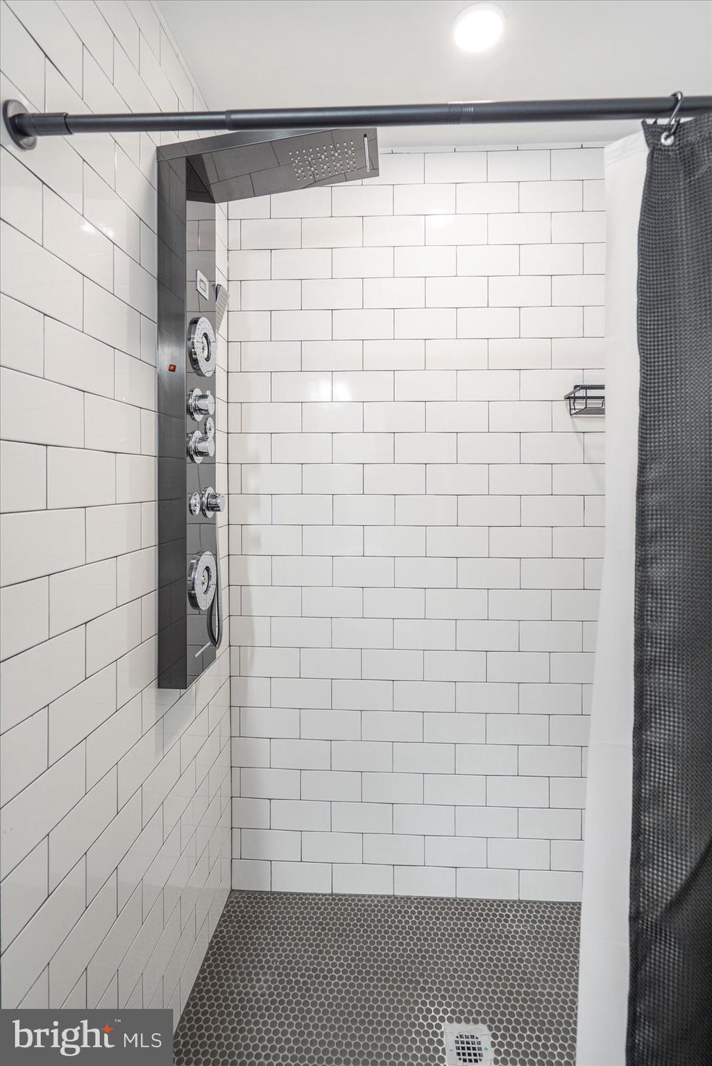 CHESAPEAKE TERRACE - Residential