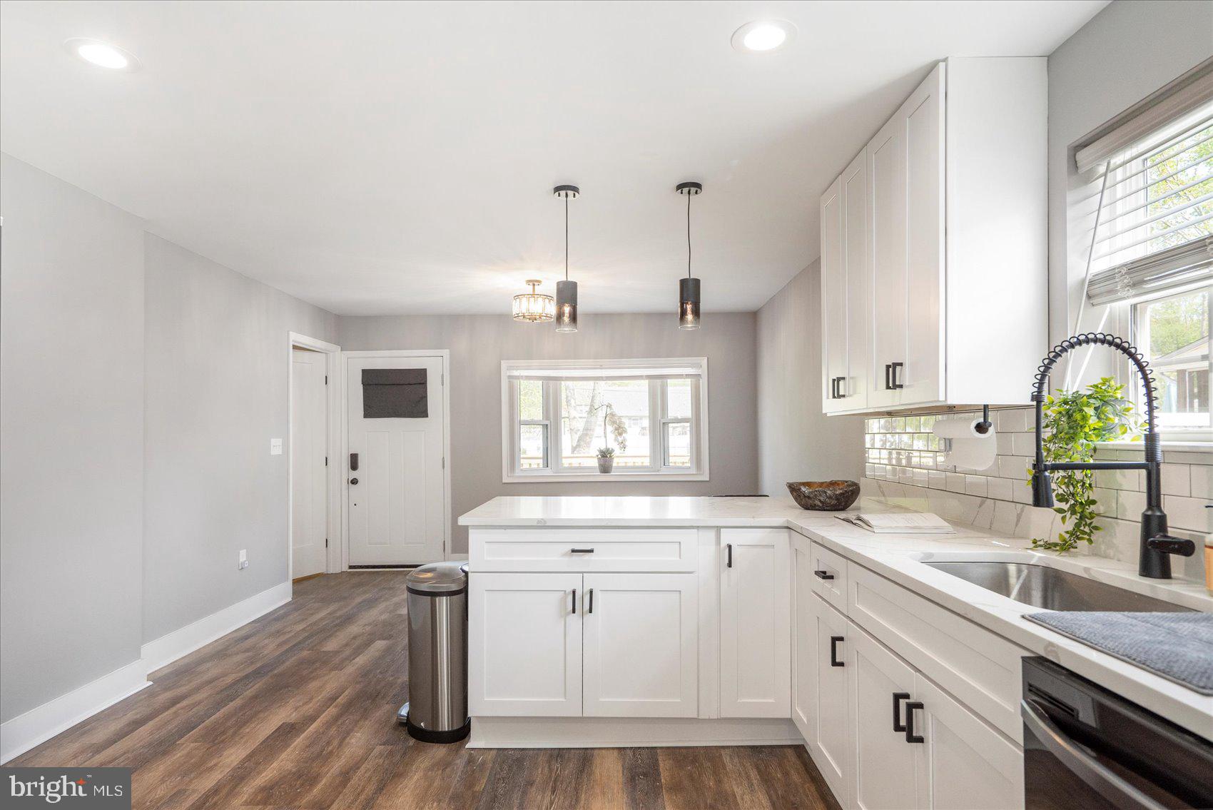 CHESAPEAKE TERRACE - Residential