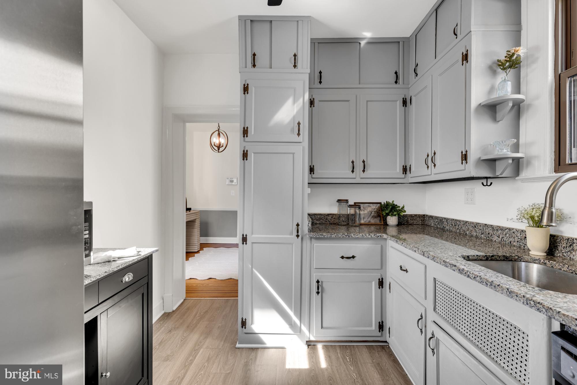 LAKE WALKER - Residential