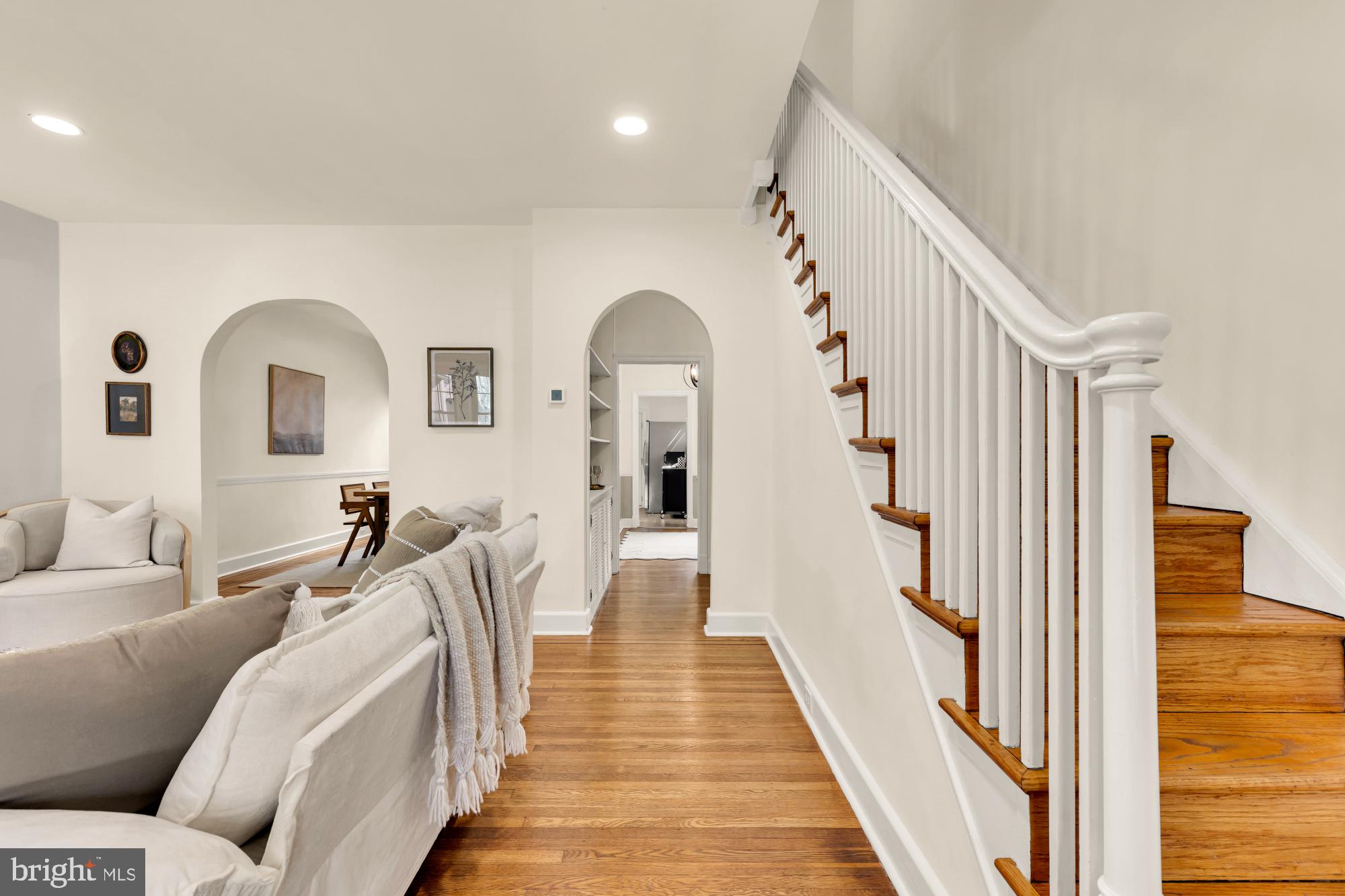 LAKE WALKER - Residential