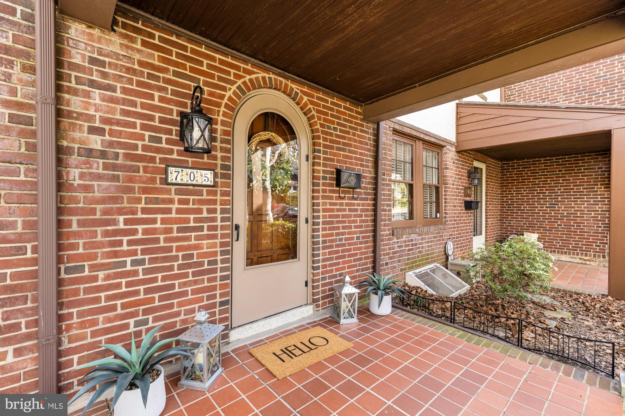 LAKE WALKER - Residential