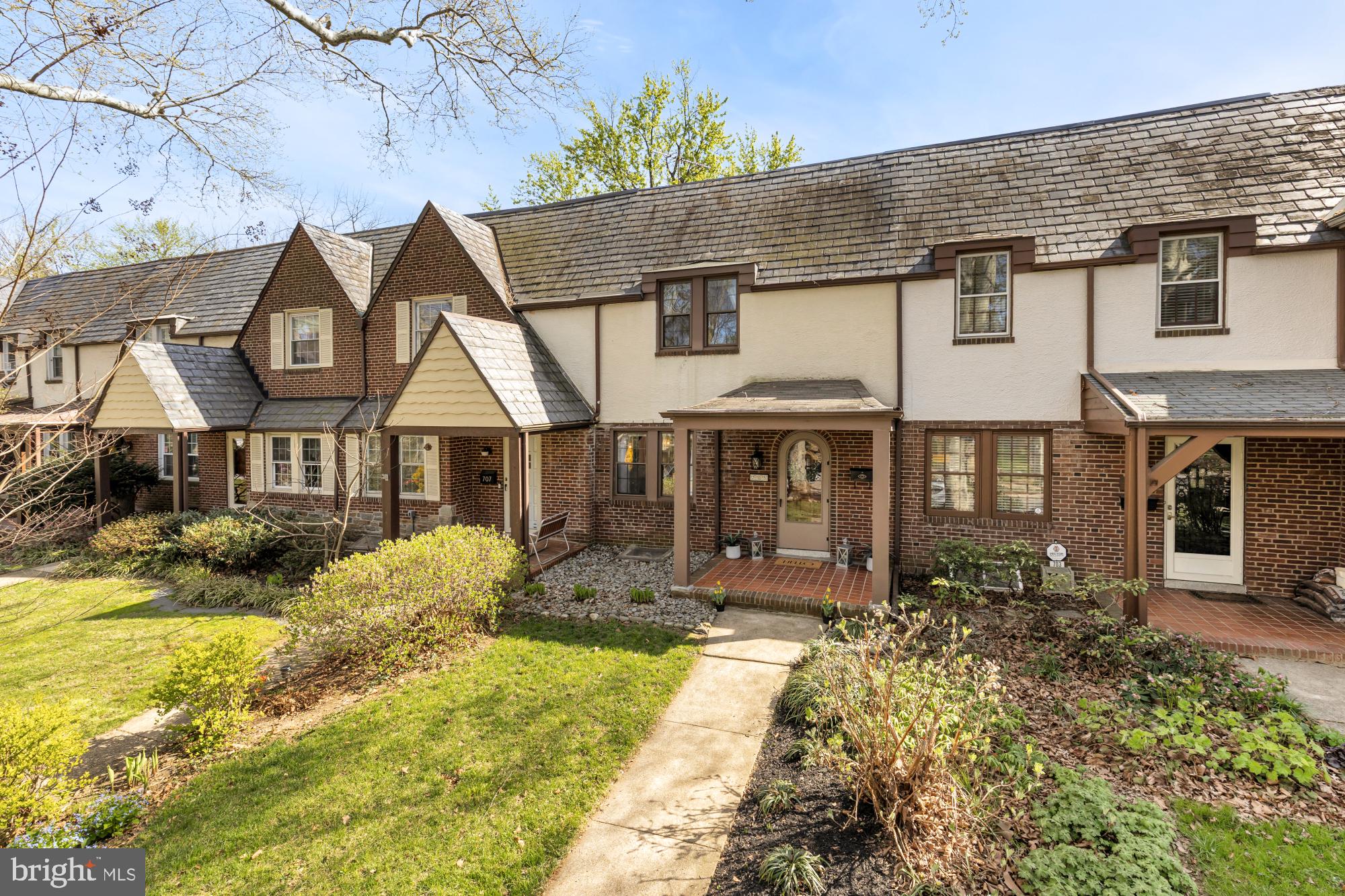 LAKE WALKER - Residential