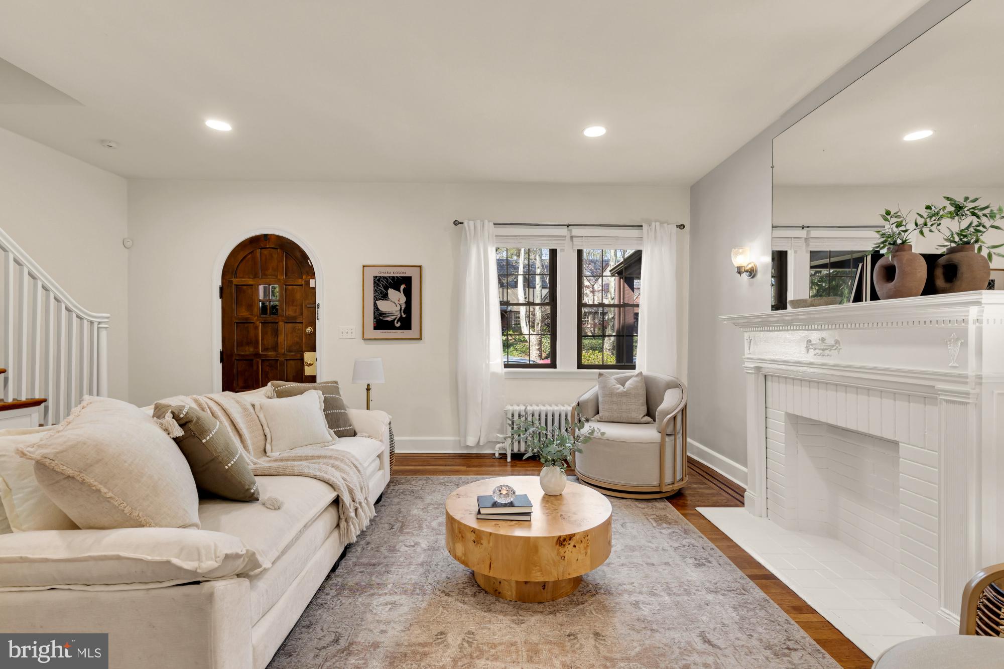 LAKE WALKER - Residential