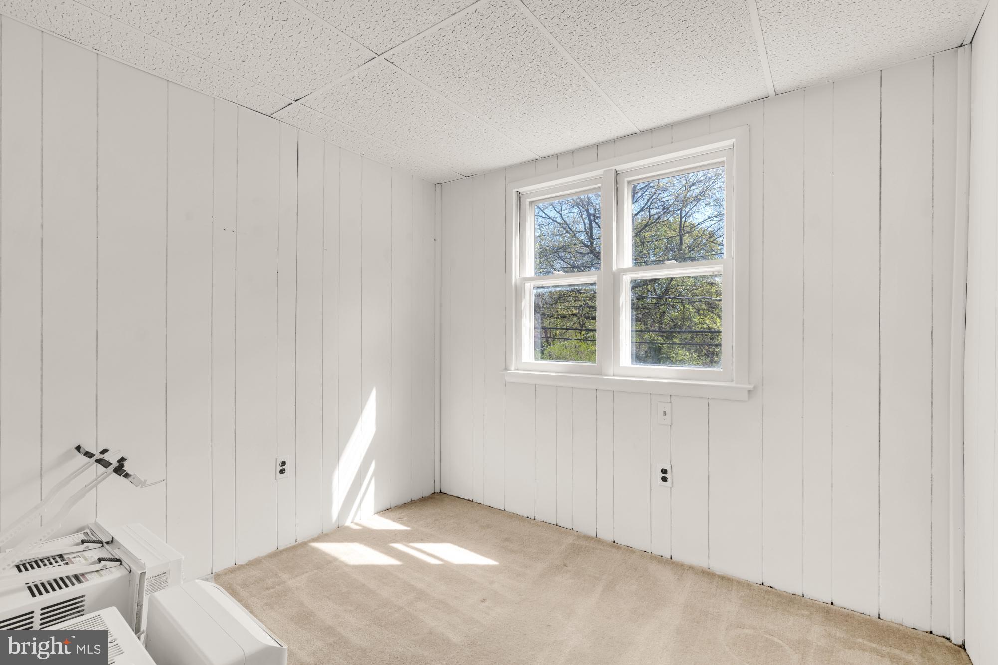 LAKE WALKER - Residential