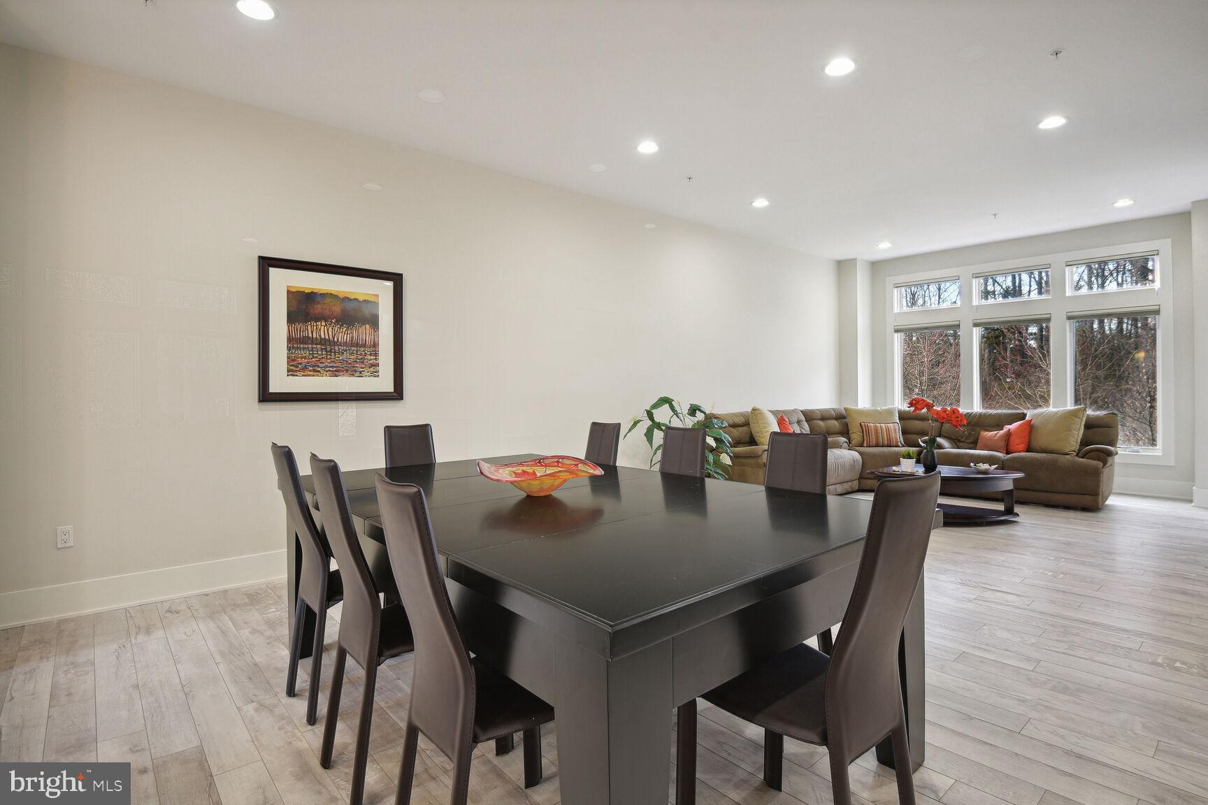 GROSVENOR HEIGHTS - Residential