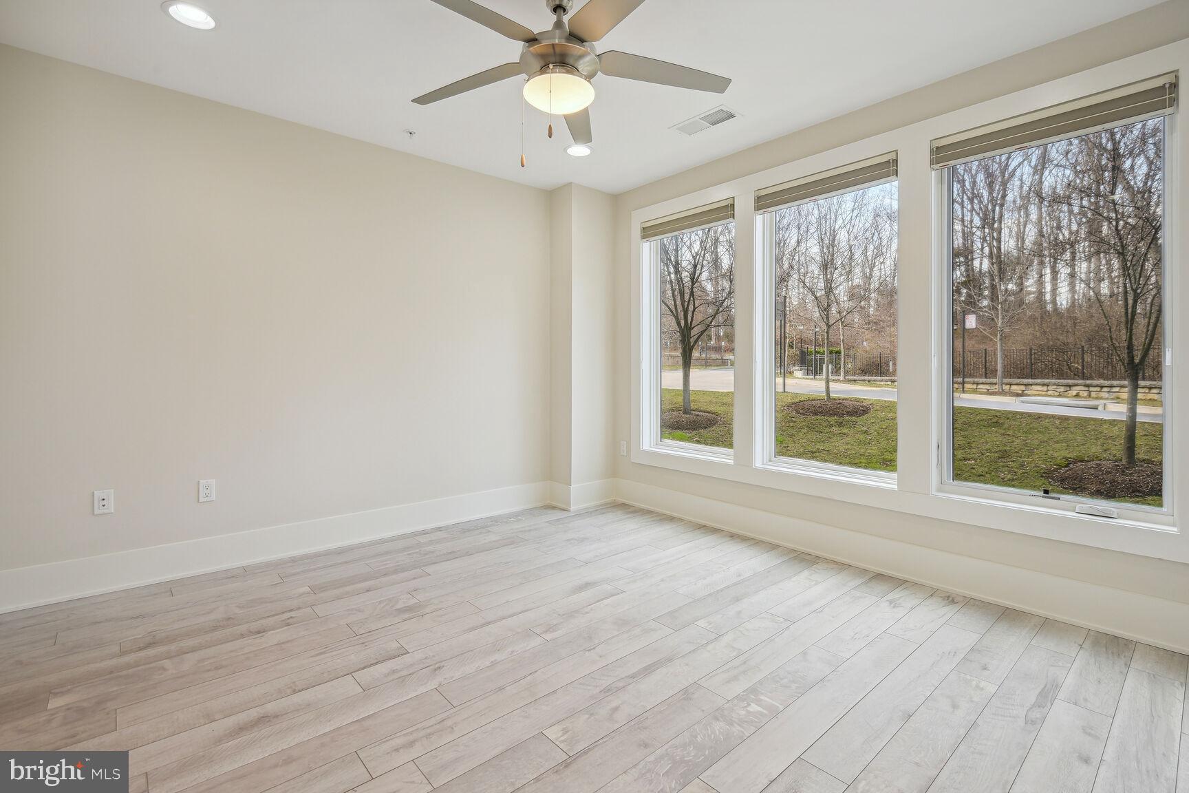 GROSVENOR HEIGHTS - Residential