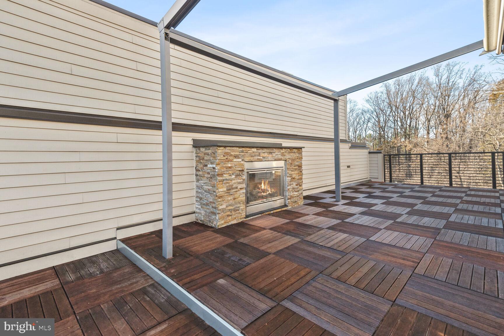 GROSVENOR HEIGHTS - Residential