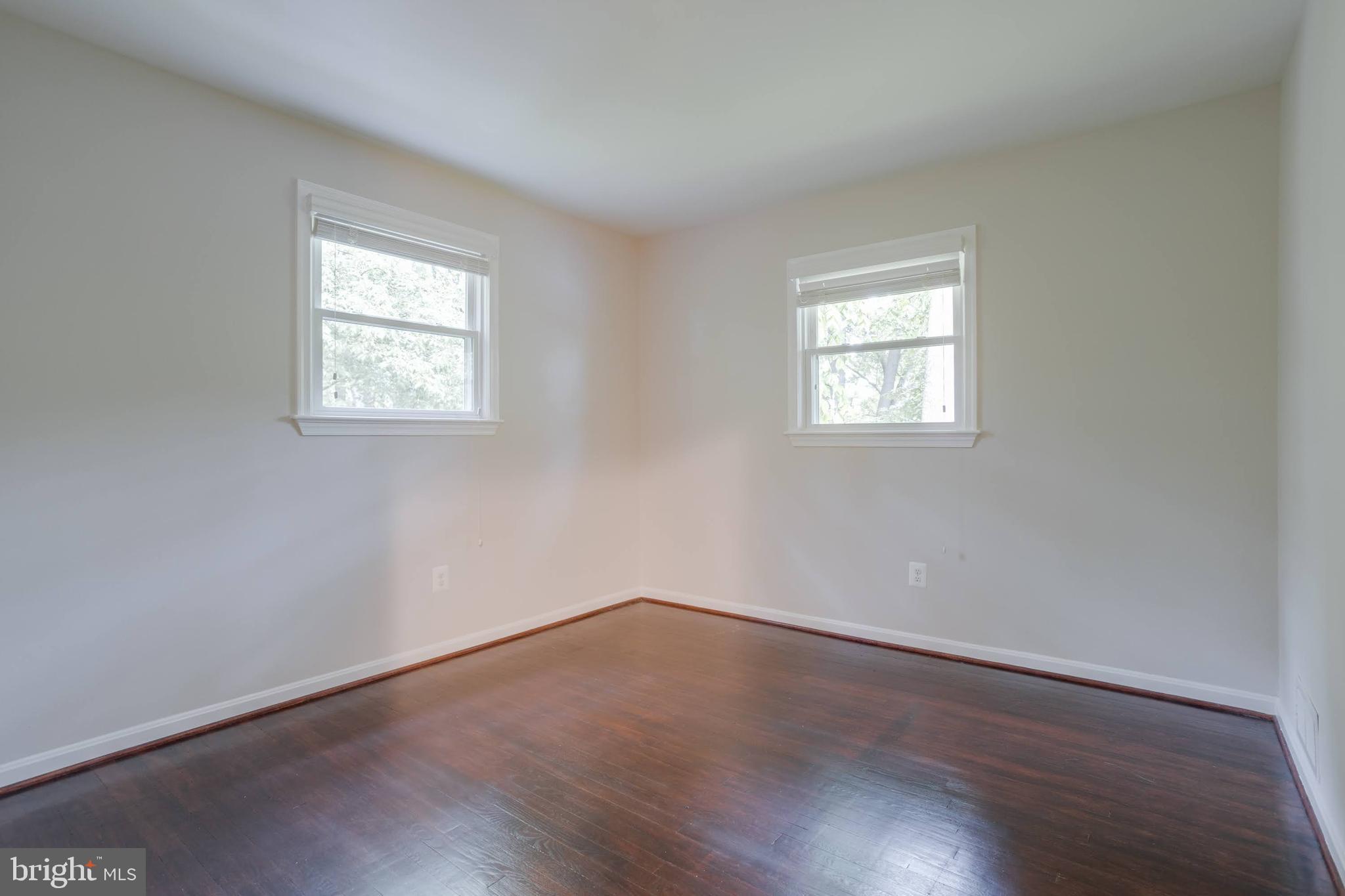 SLEEPY HOLLOW WOODS - Residential