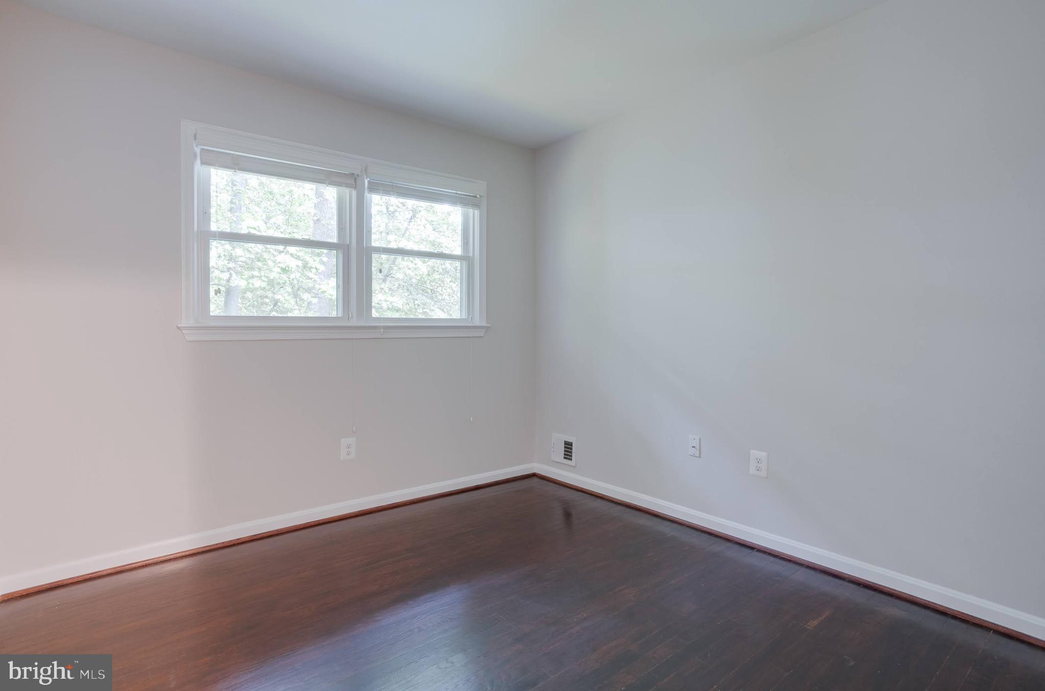 SLEEPY HOLLOW WOODS - Residential