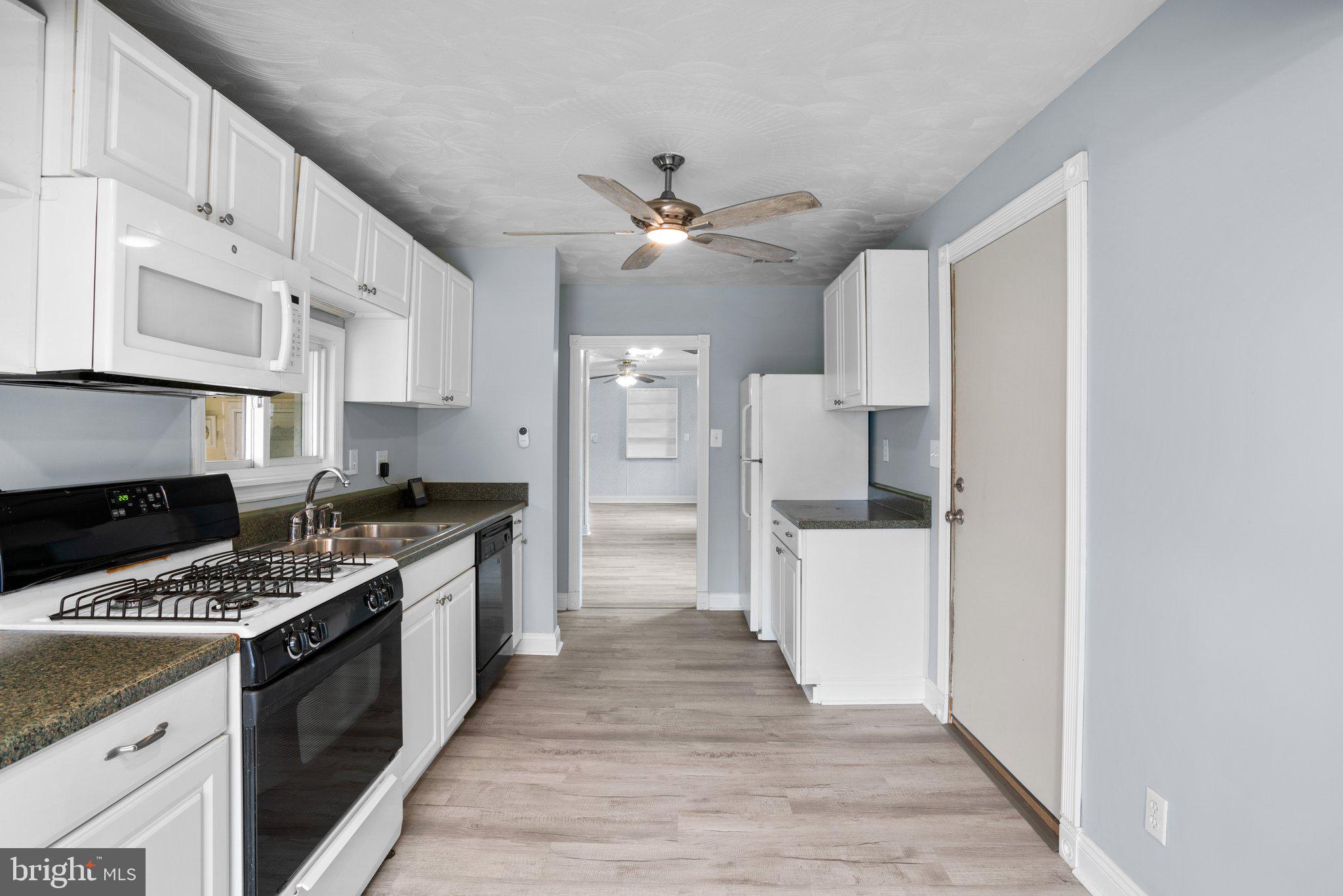 210 W 11TH AVENUE