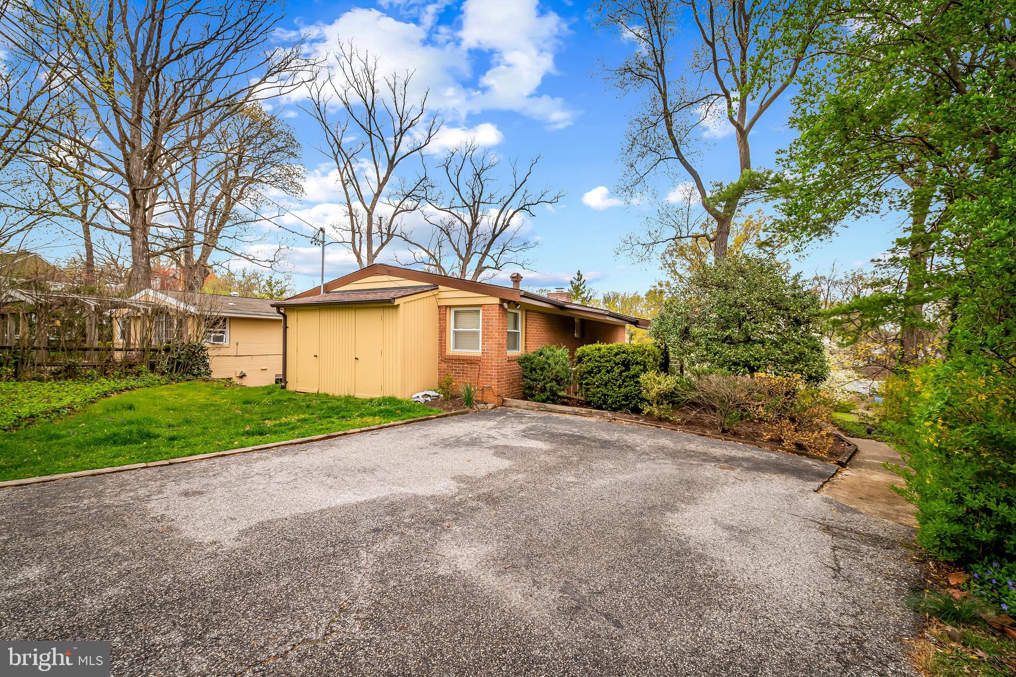 MAXALEA VILLAGE - Residential