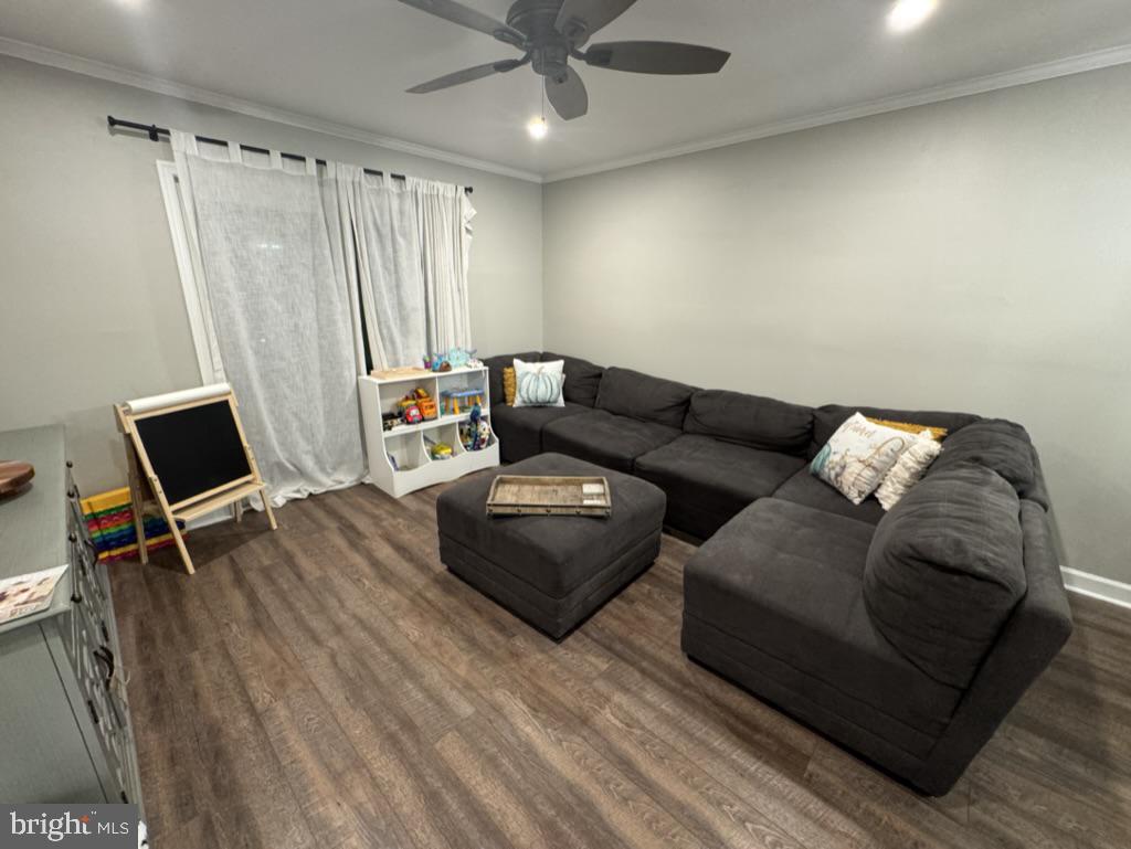 DANBURY VILLAGE - Residential