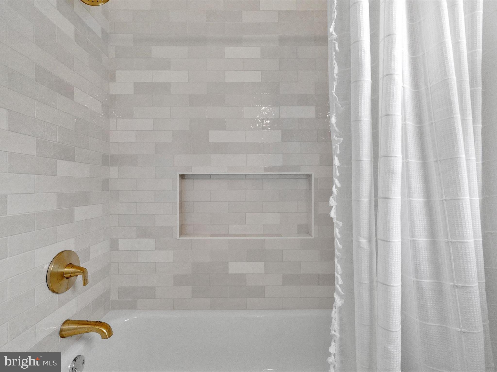 KENILWORTH AT BELAIR - Residential