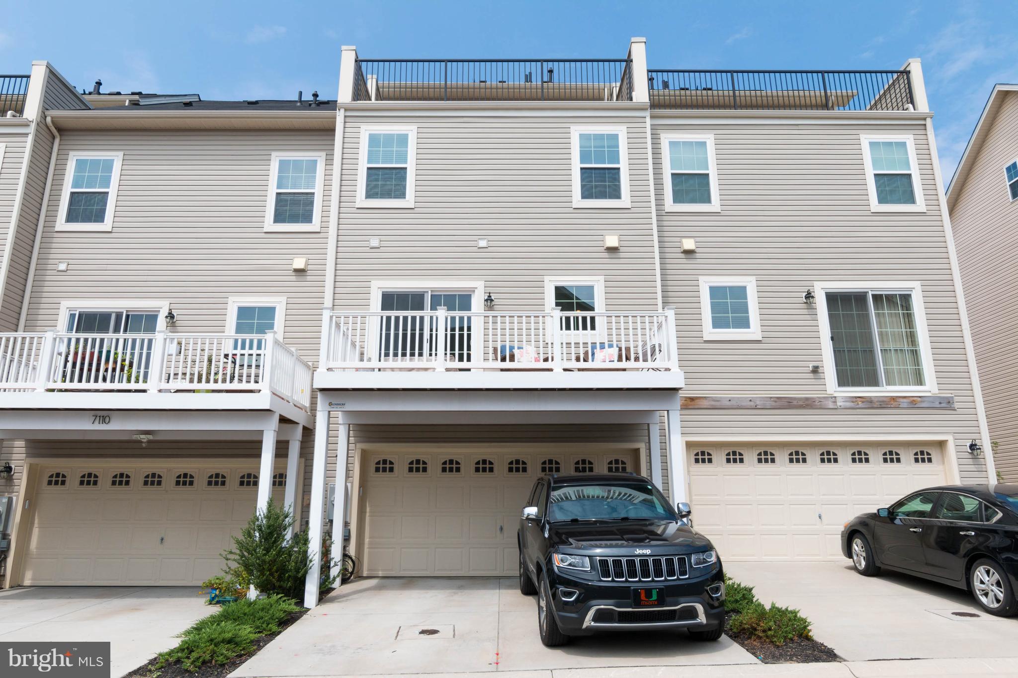 OXFORD SQUARE - Residential Lease