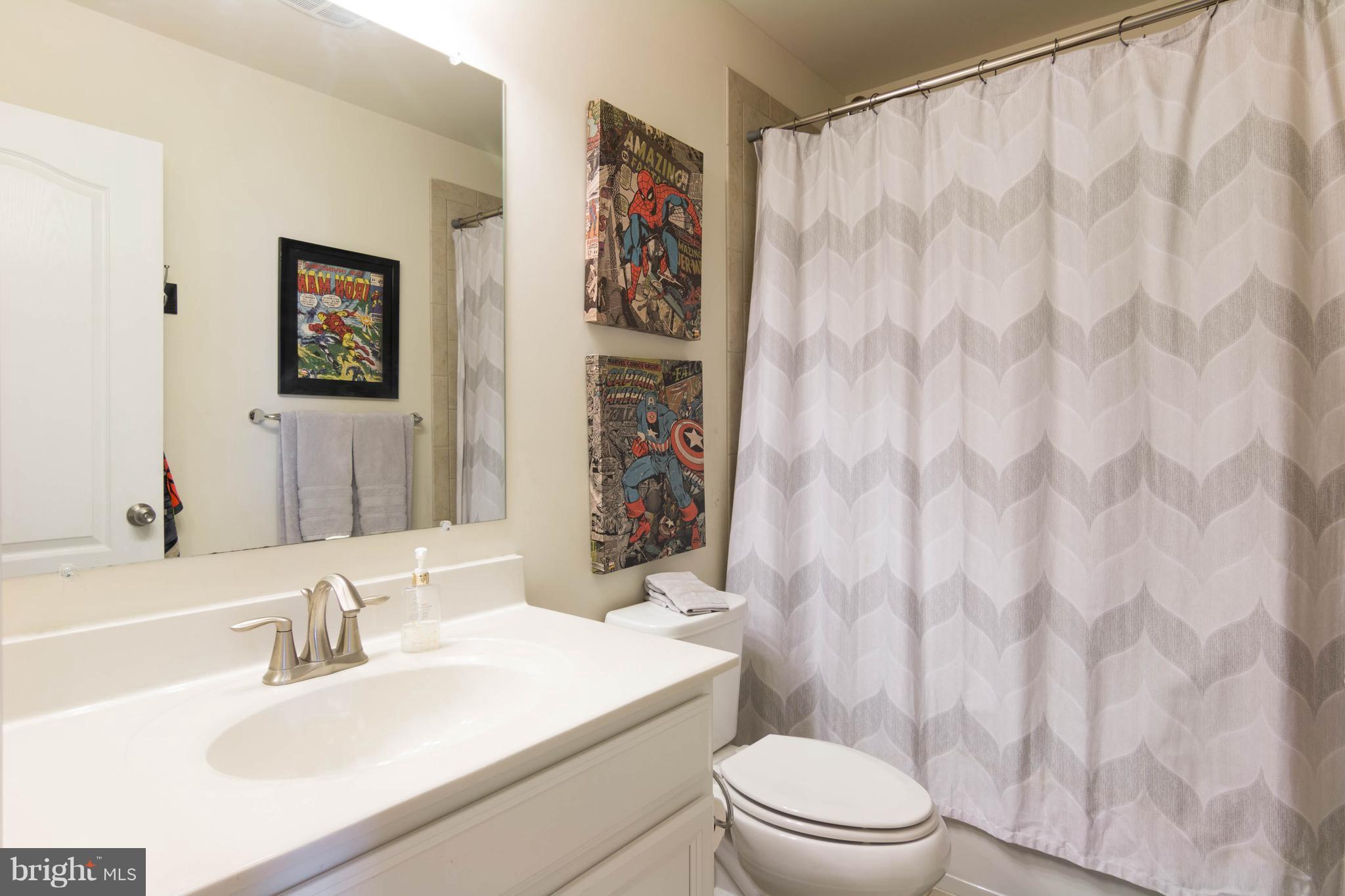 OXFORD SQUARE - Residential Lease