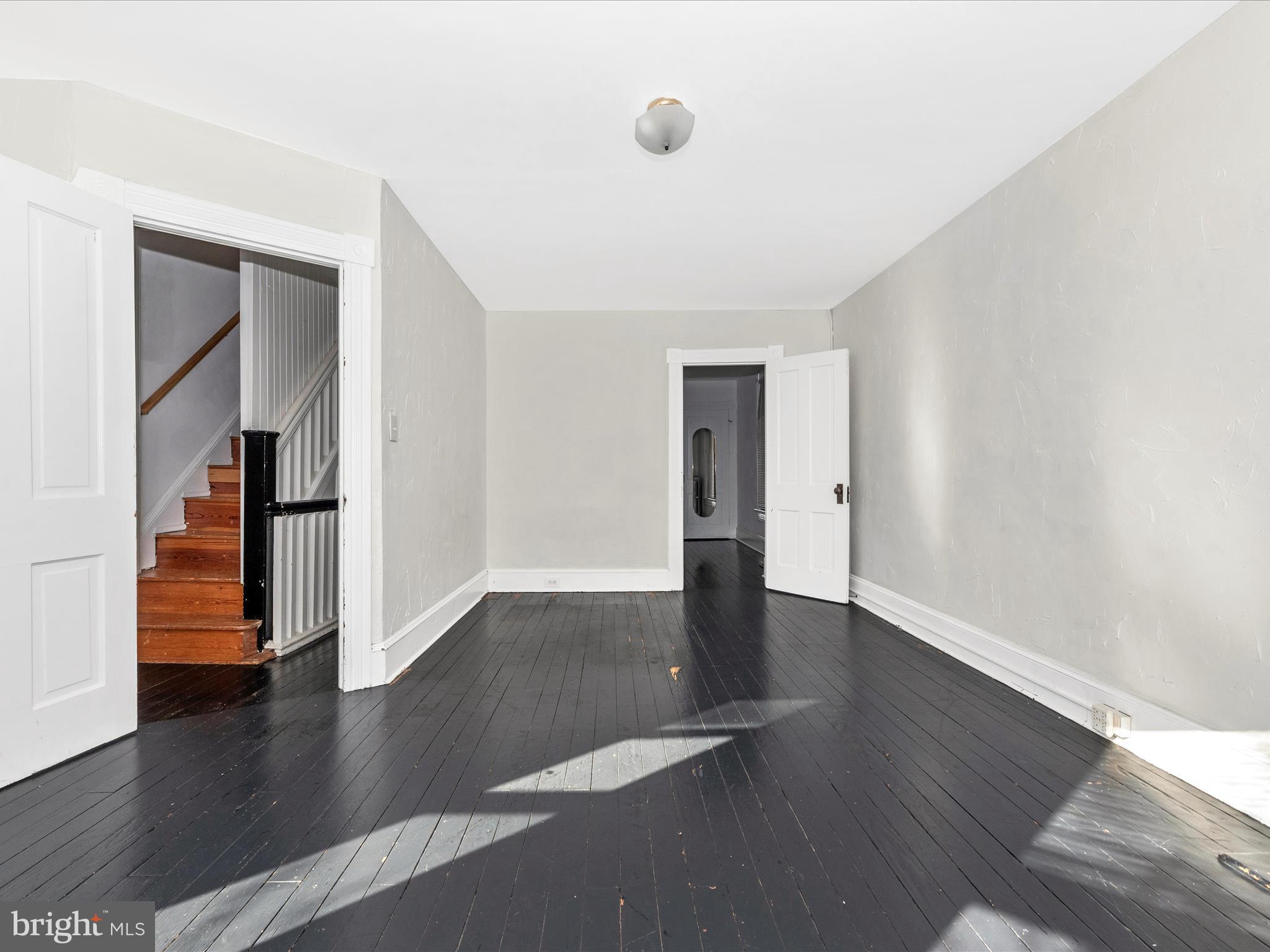 DOWNTOWN WESTMINSTER - Residential