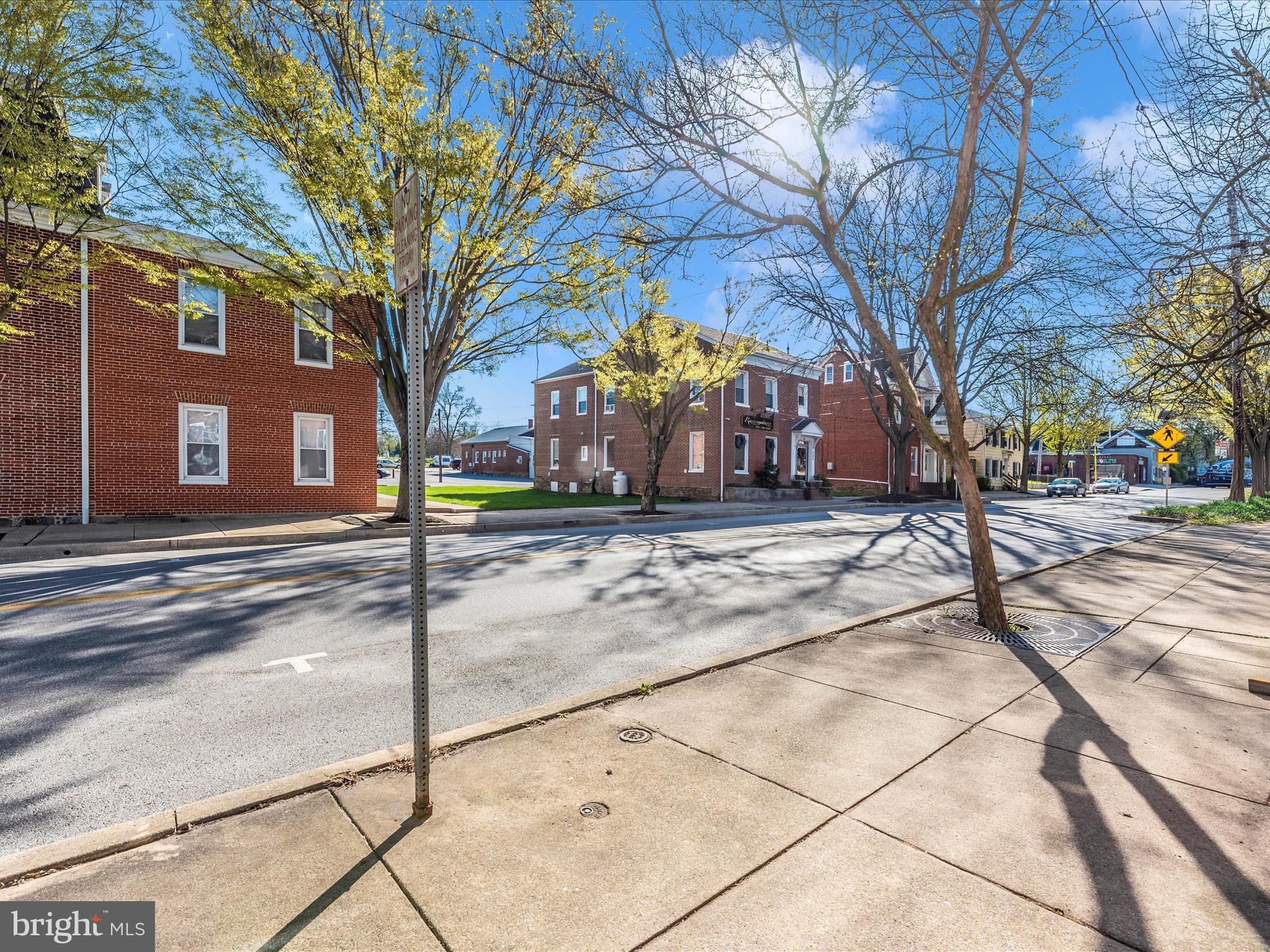 DOWNTOWN WESTMINSTER - Residential