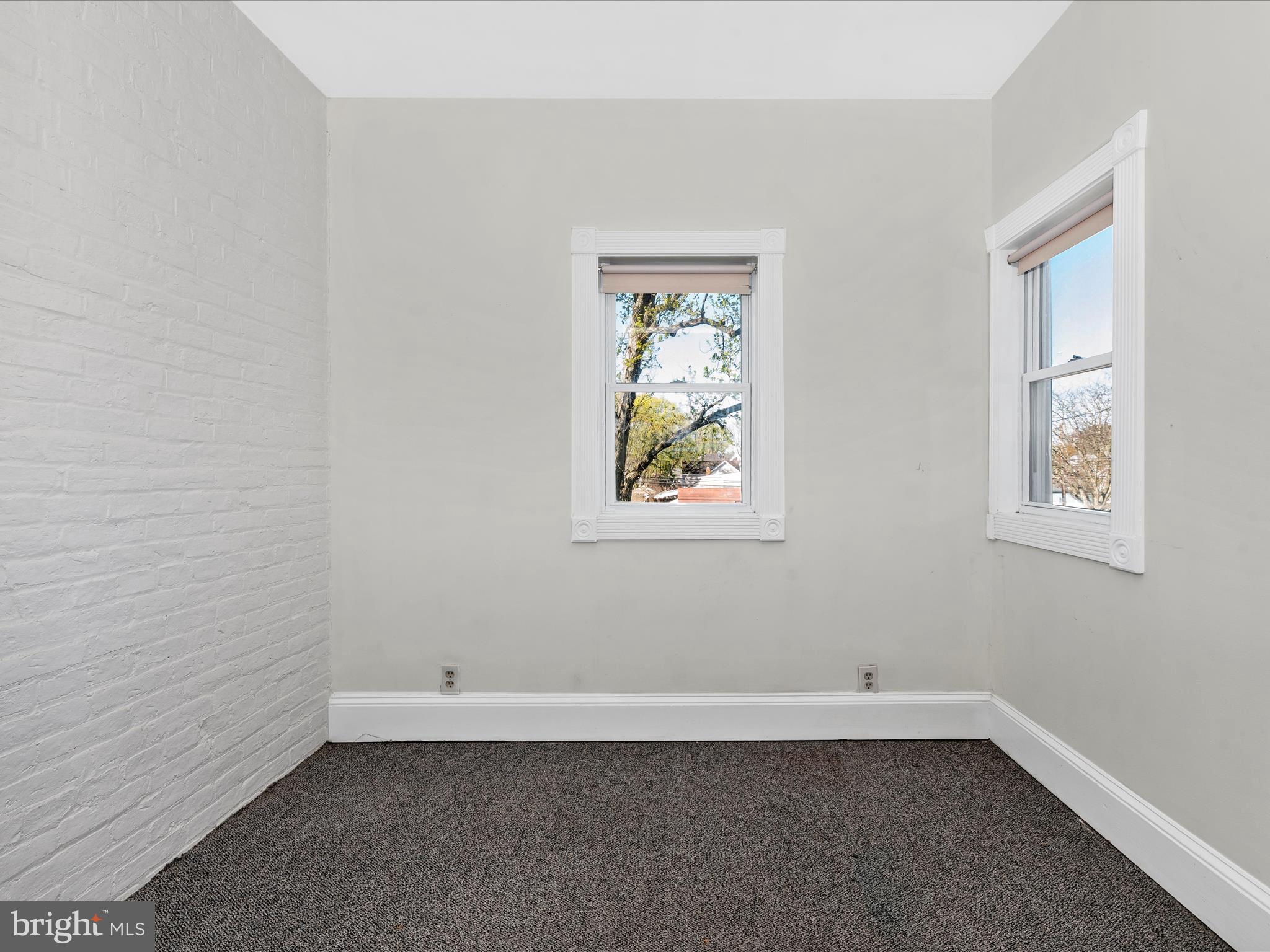 DOWNTOWN WESTMINSTER - Residential